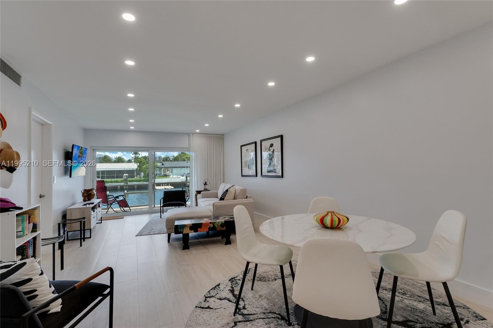 455 Paradise Isle Blvd 101 photo 10