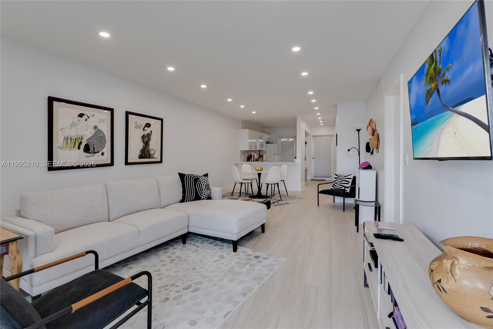 455 Paradise Isle Blvd 101 photo 14