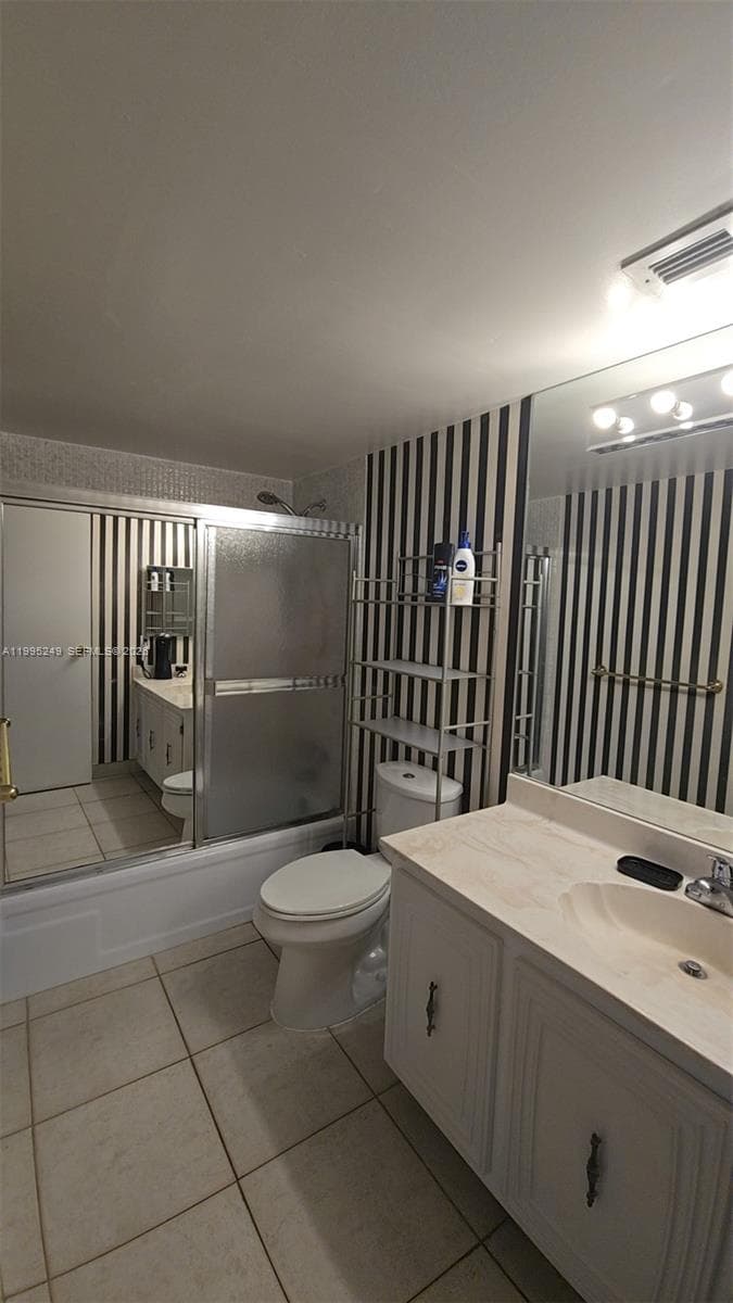 601 Three Islands Blvd 107 photo 22