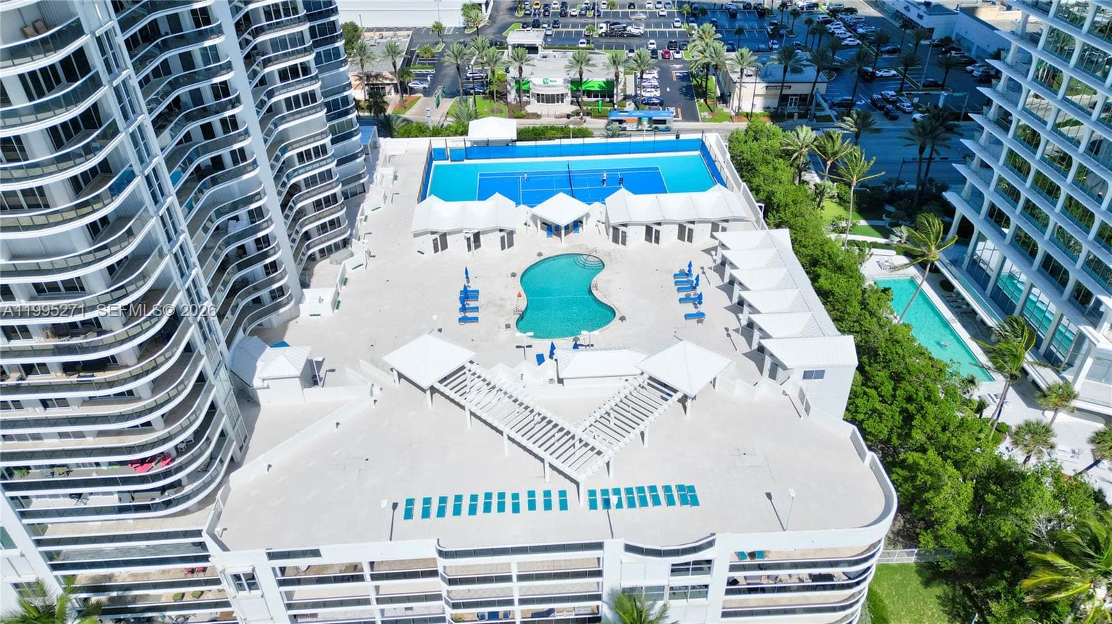16711 Collins Ave 1004 photo 6
