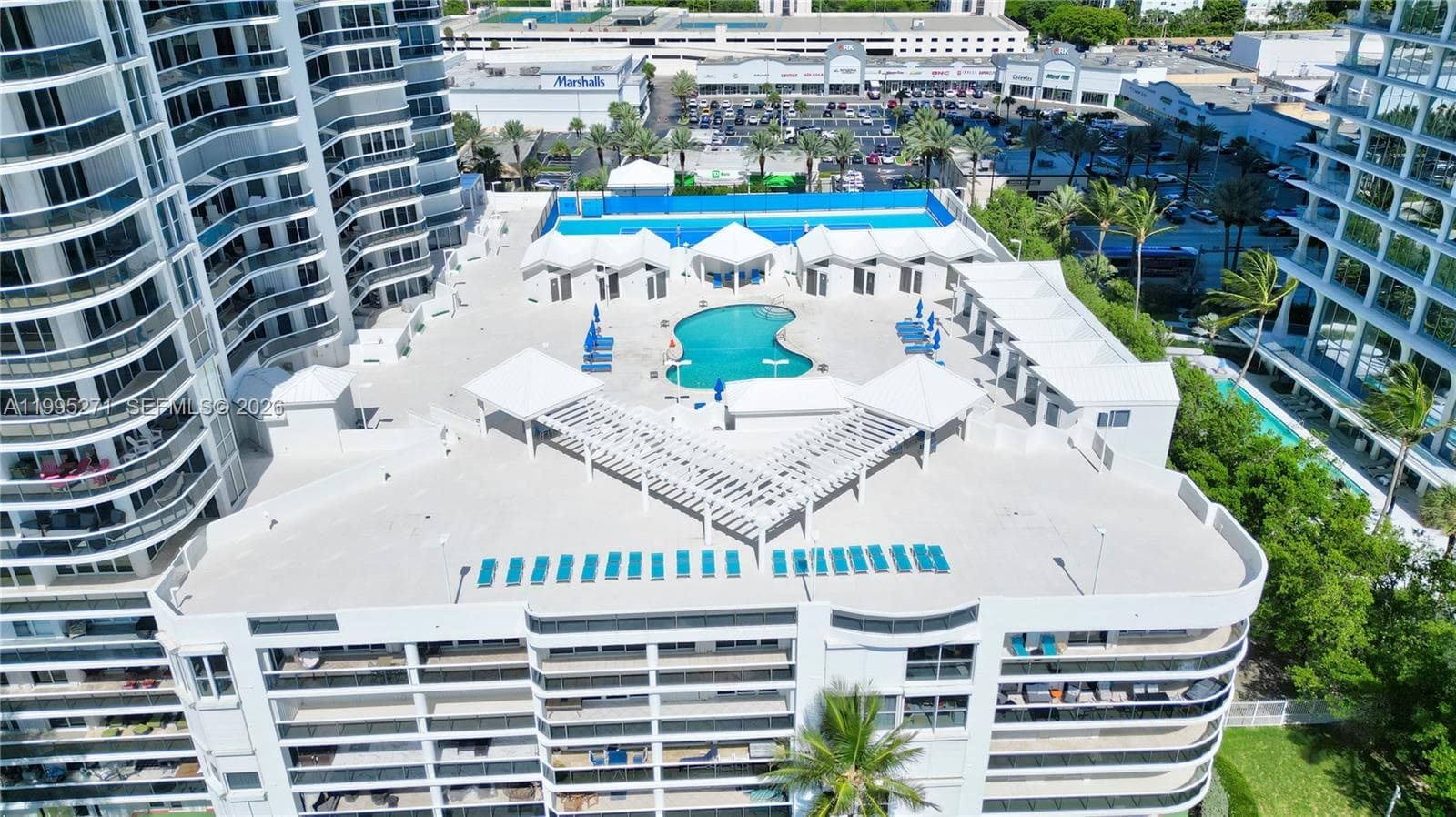 16711 Collins Ave 1004 photo 5