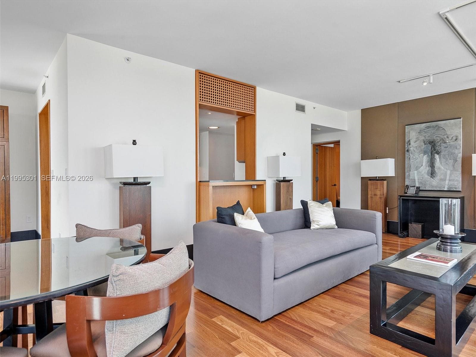 101 20th St 3302 photo 9