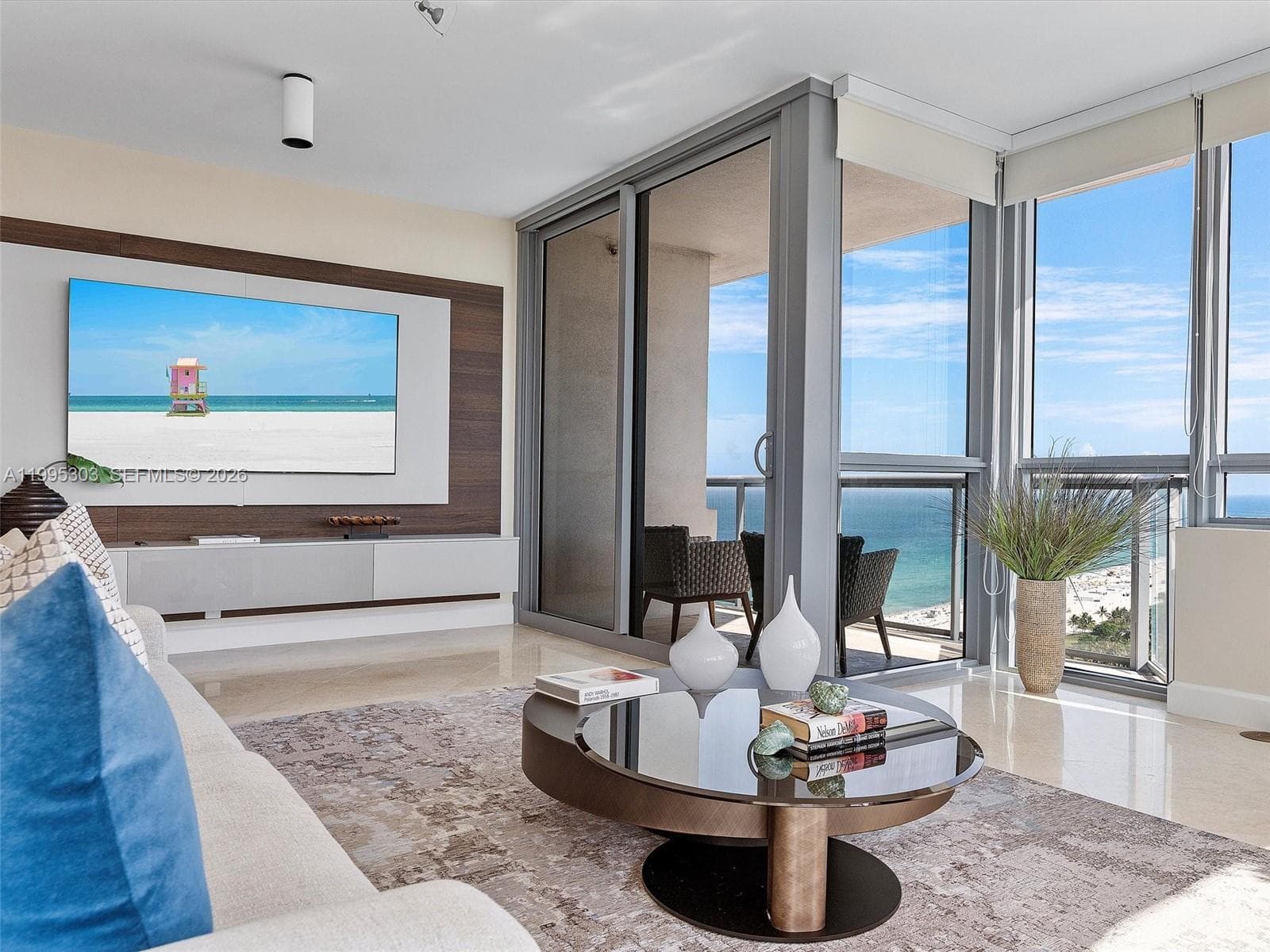 101 20th St 3002 photo 4