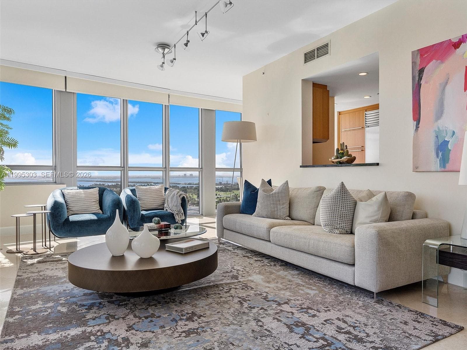 101 20th St 3002 photo 8