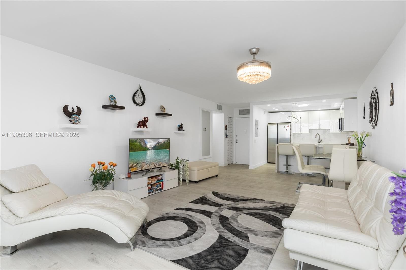 2201 Ocean Dr 902 photo 13