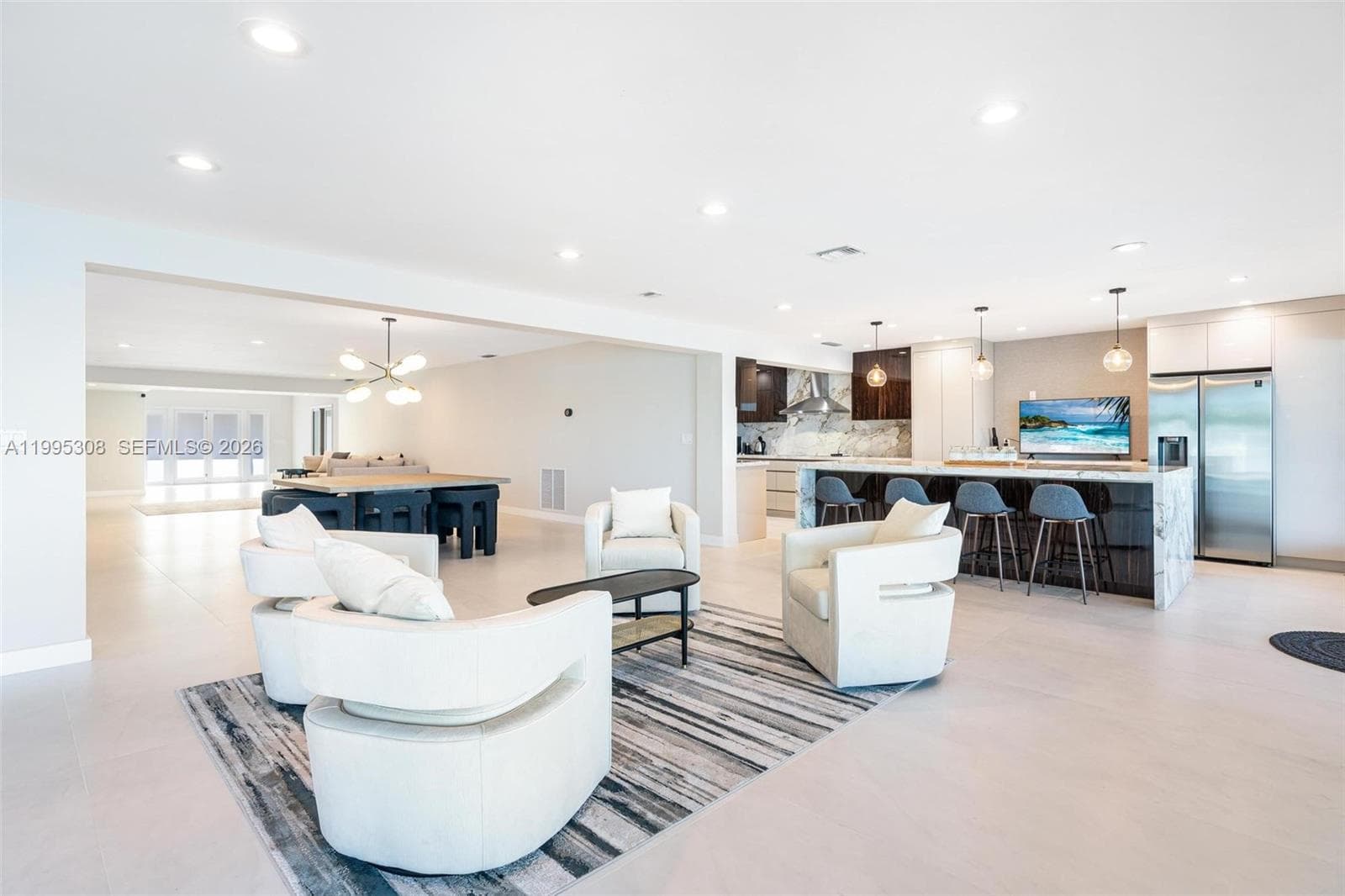 1055 Stillwater Dr photo 12