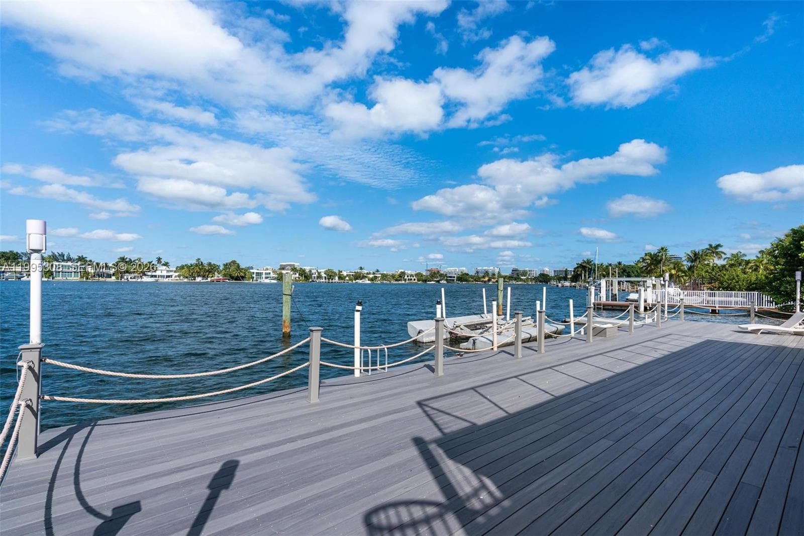 1055 Stillwater Dr photo 3