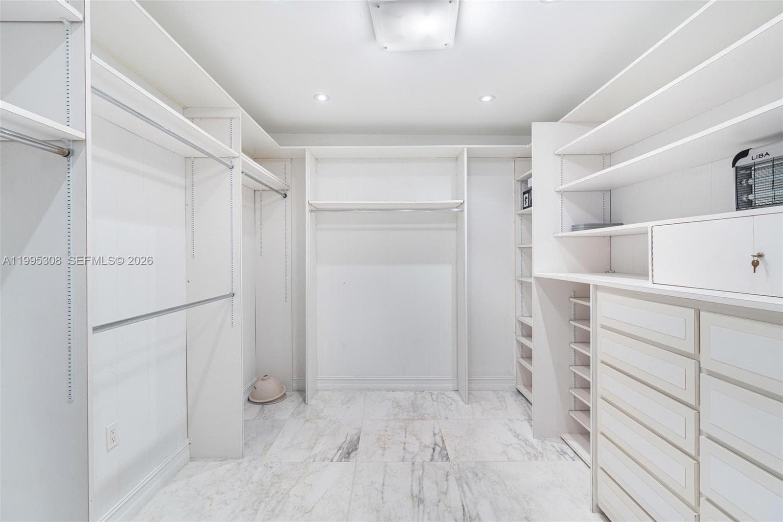 1055 Stillwater Dr photo 19