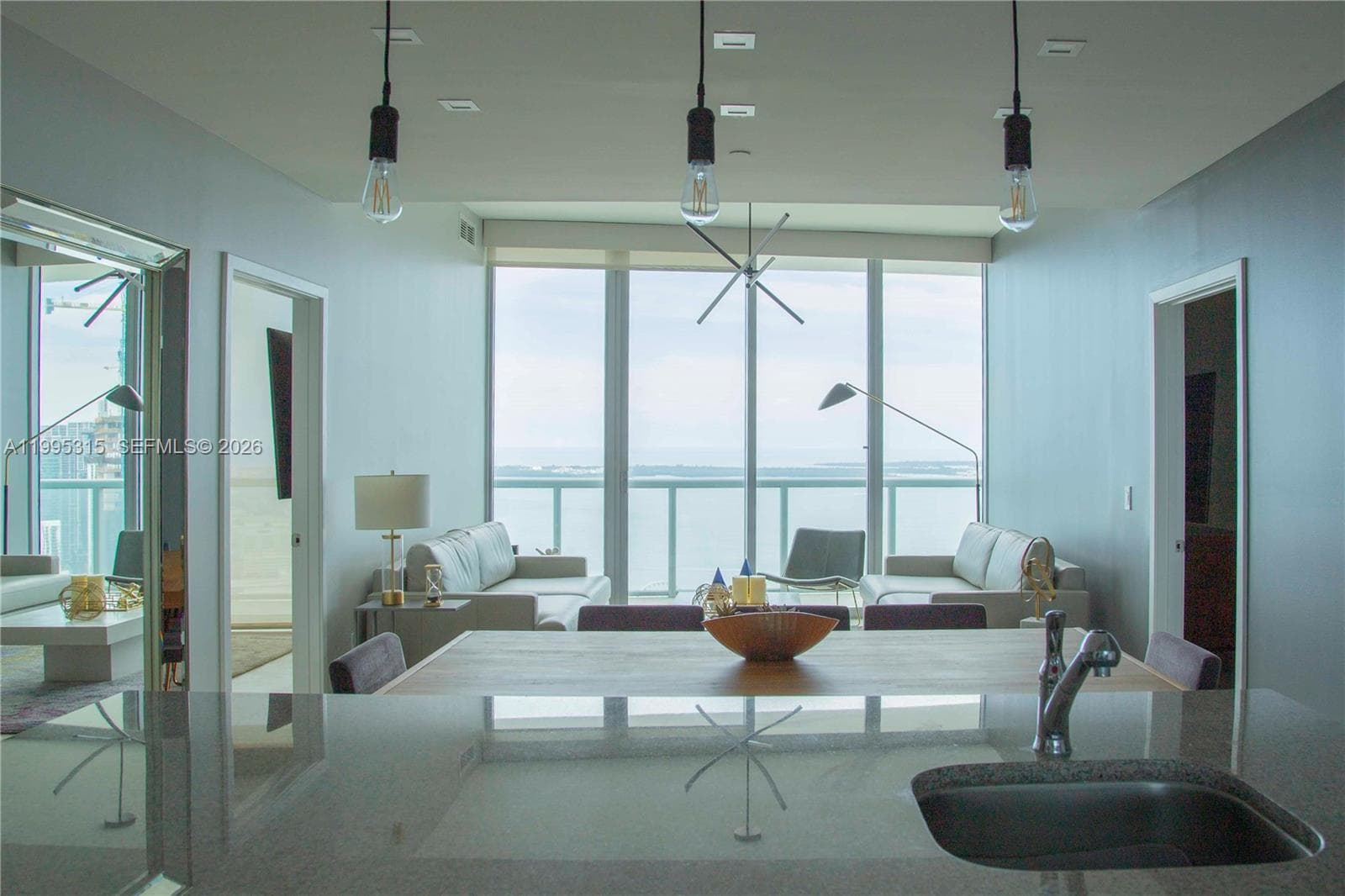 888 Biscayne Blvd 5207 photo 4