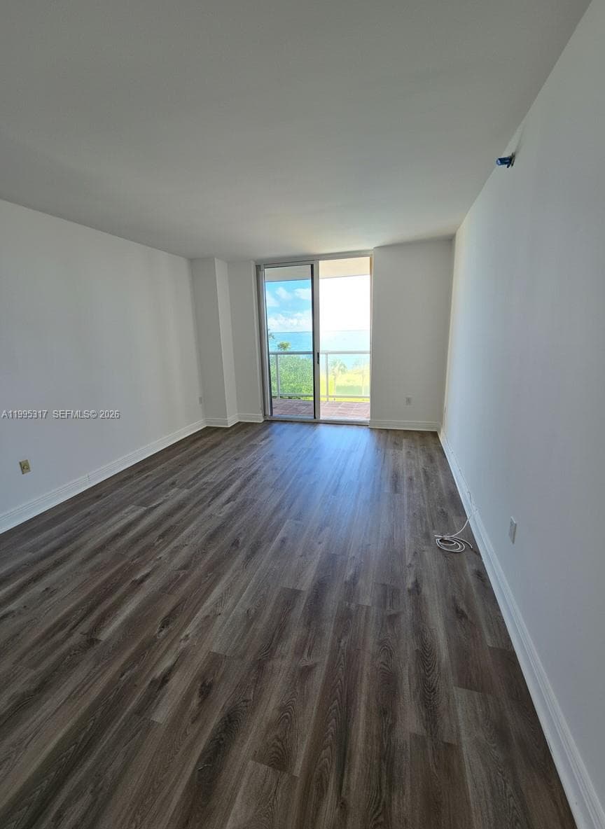 8855 Collins Ave. Oceanfront direct 4C photo 6