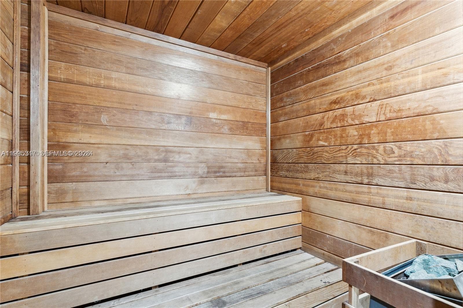 8855 Collins Ave. Oceanfront direct 4C photo 11