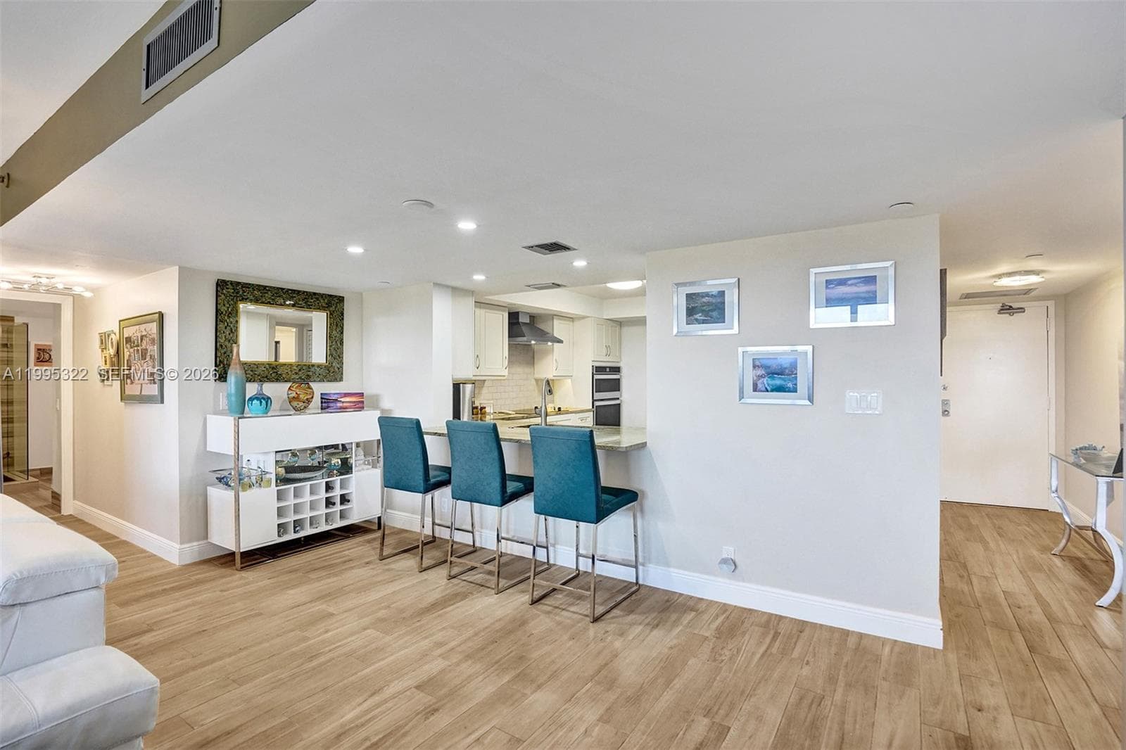 3200 Port Royale Dr N 1209 photo 6