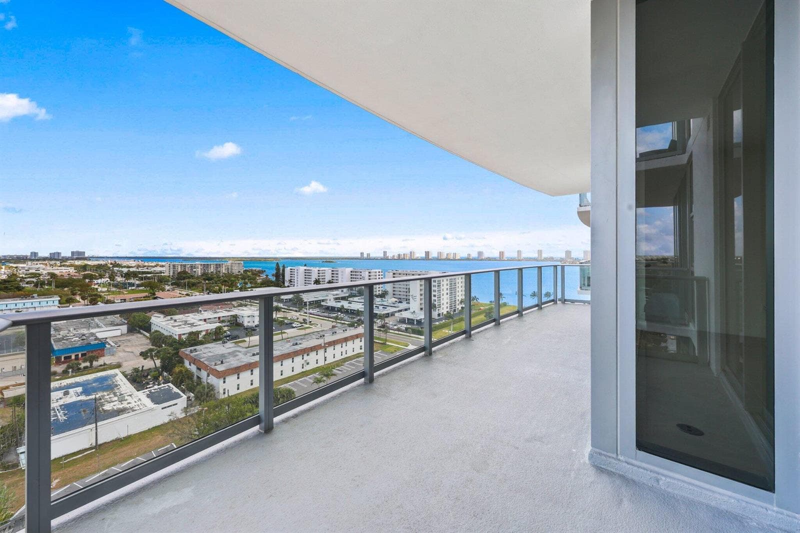 220 Lake Shore Drive 1125 photo 23