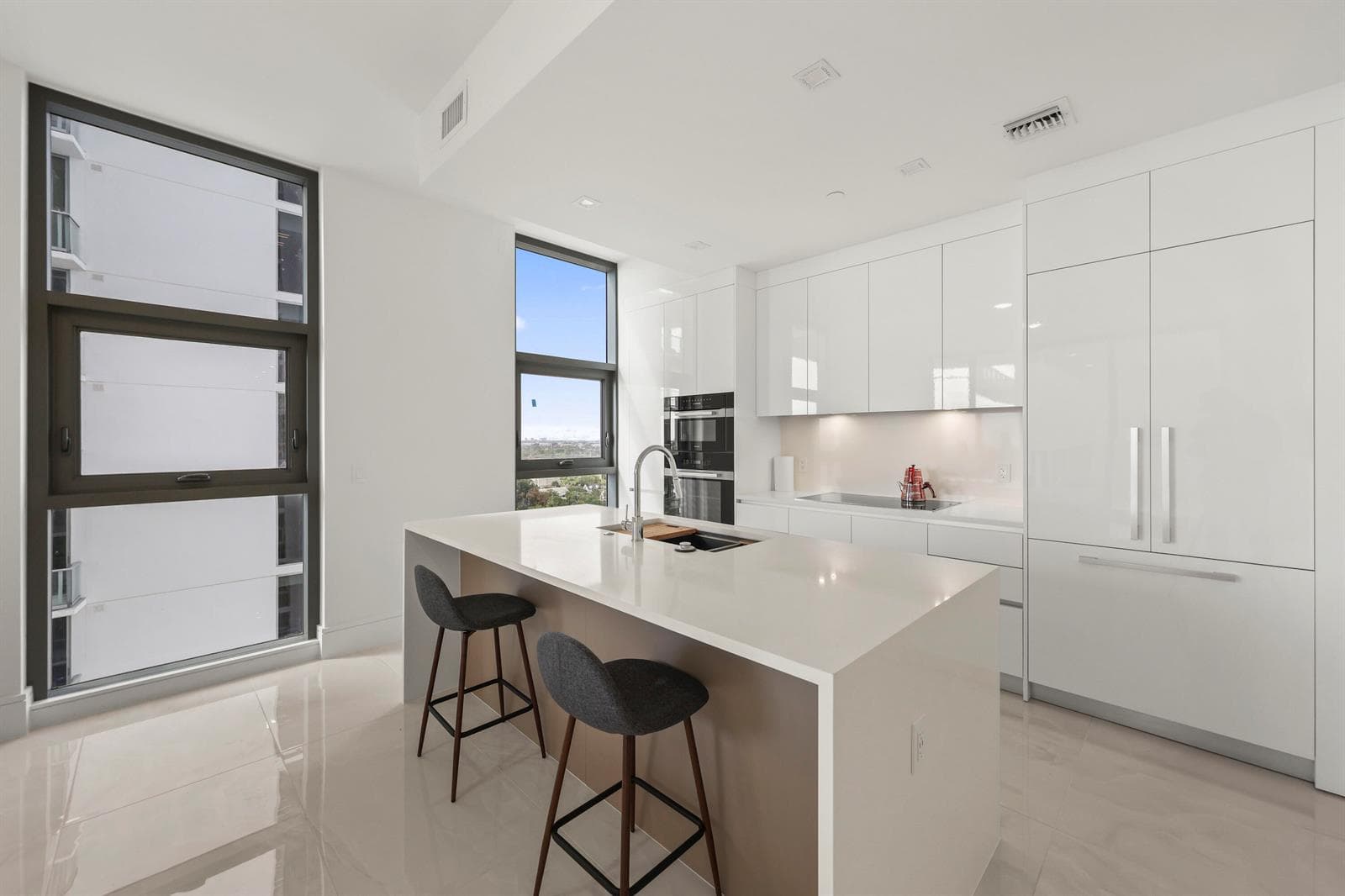 220 Lake Shore Drive 1125 photo 6