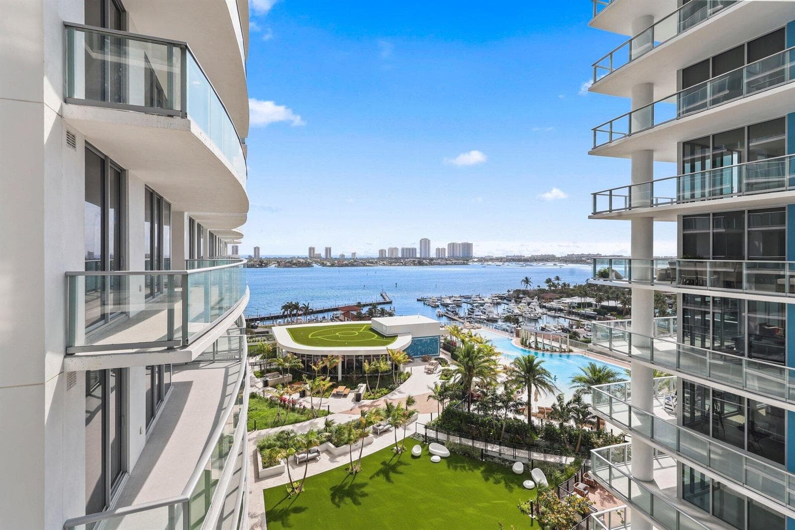 220 Lake Shore Drive 1125 photo 16
