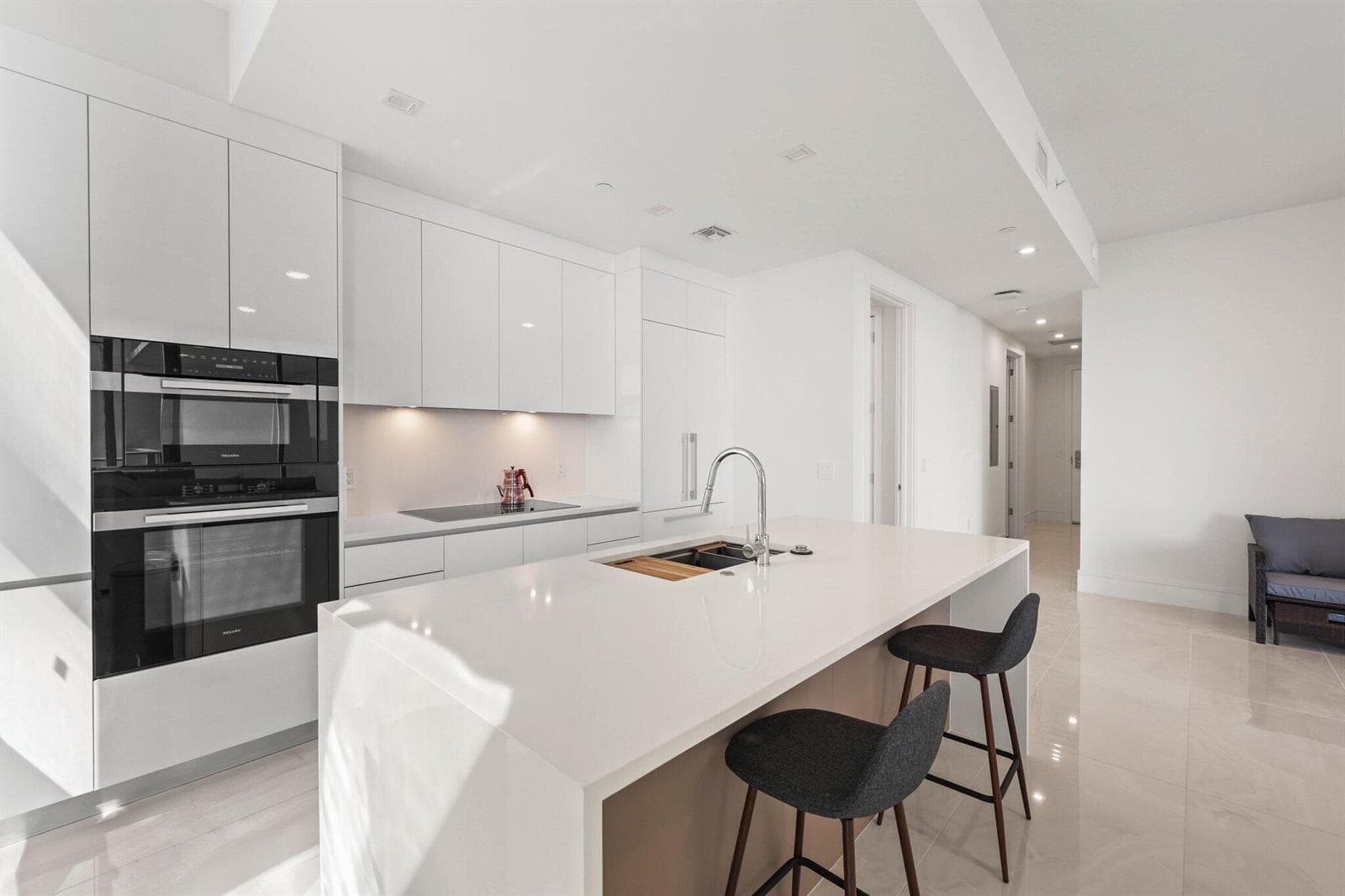 220 Lake Shore Drive 1125 photo 5