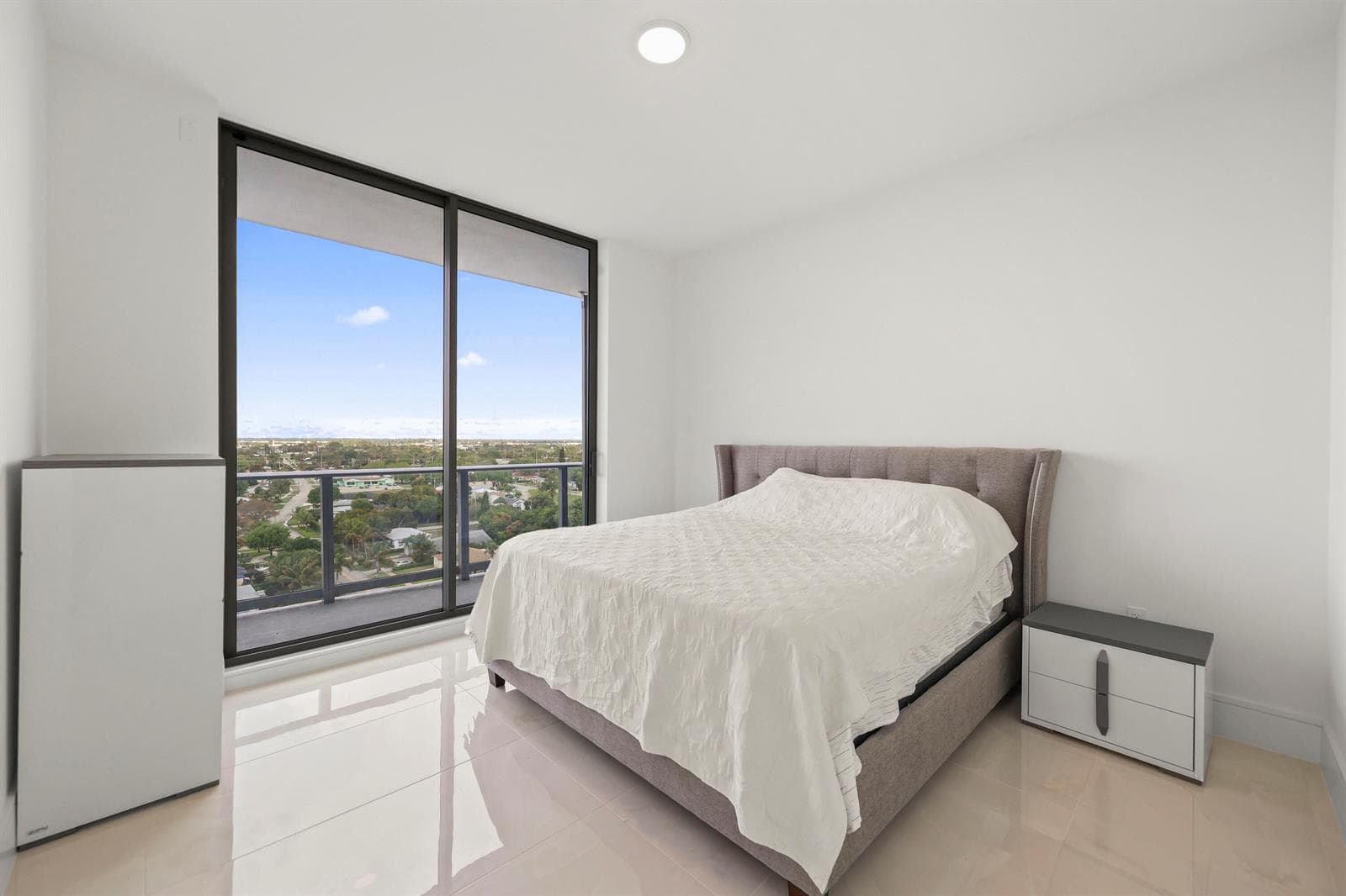 220 Lake Shore Drive 1125 photo 10