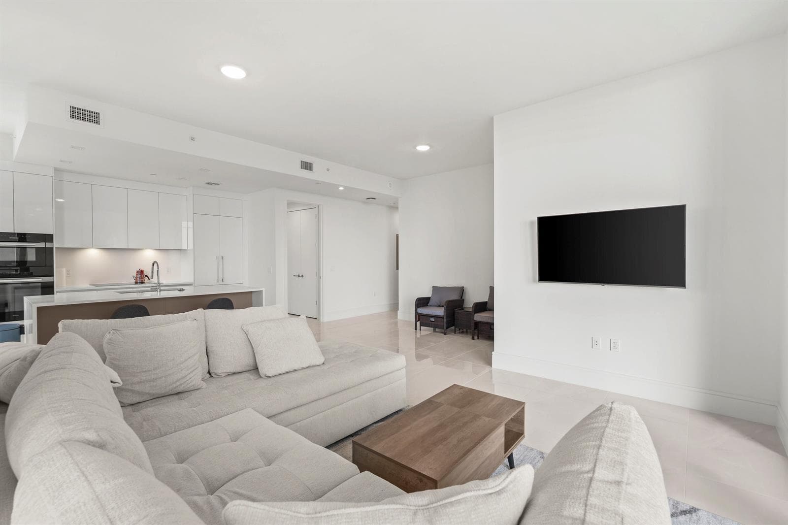 220 Lake Shore Drive 1125 photo 8