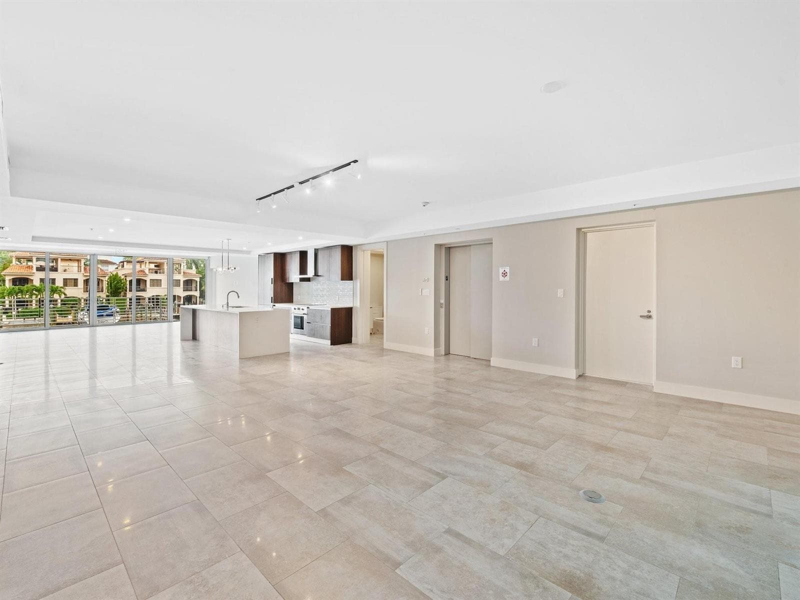 133 Isle Of Venice Drive 201 photo 13