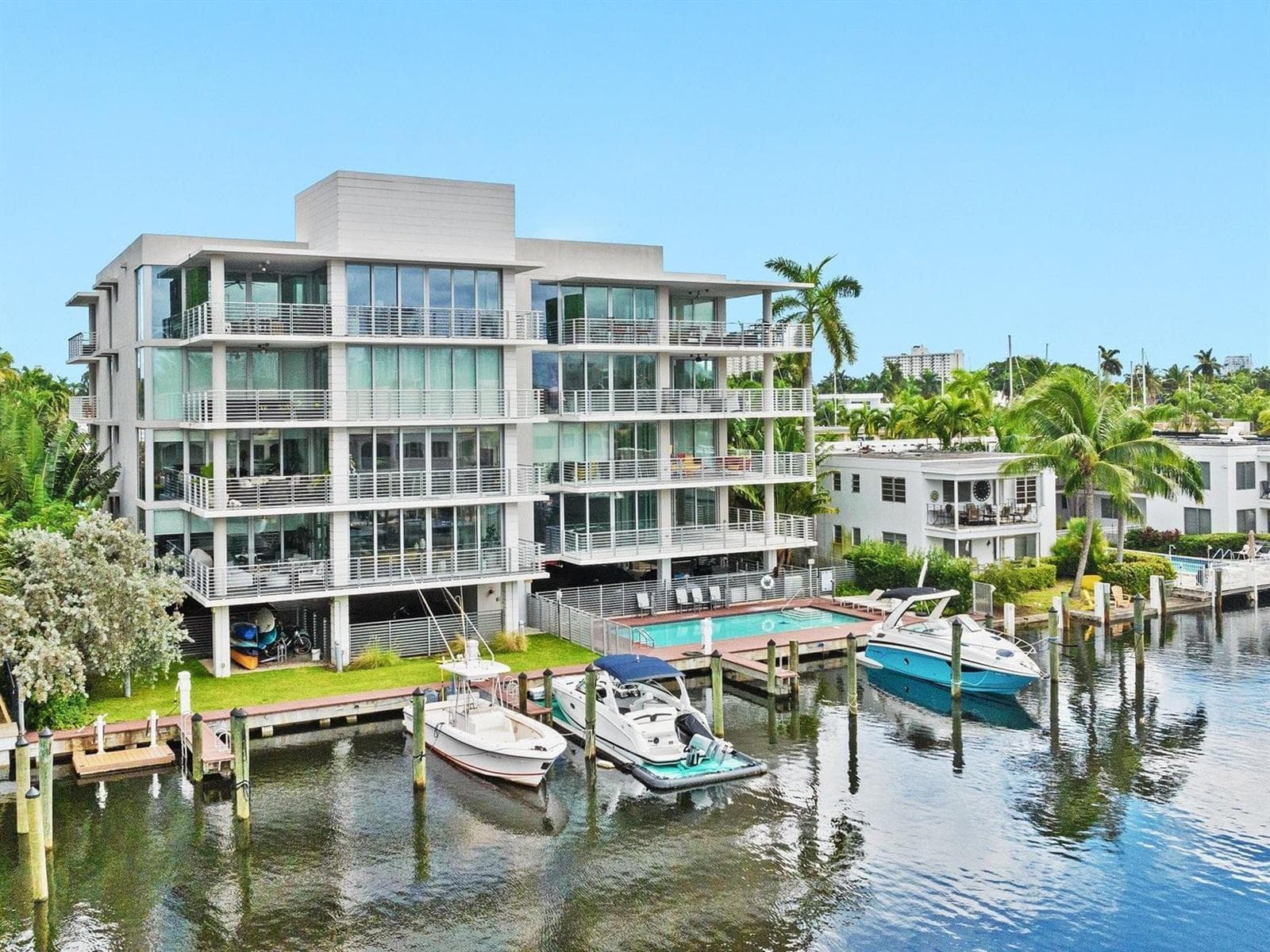 133 Isle Of Venice Drive 201 photo 1