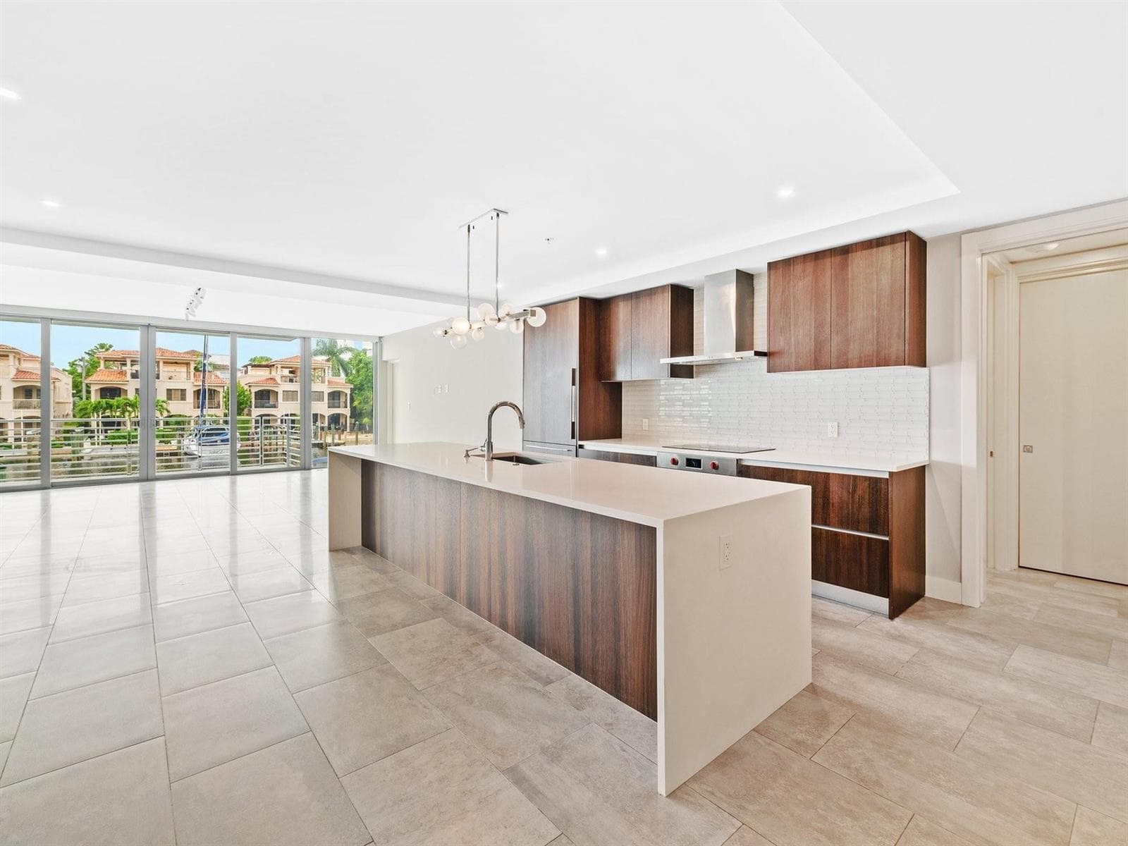 133 Isle Of Venice Drive 201 photo 4