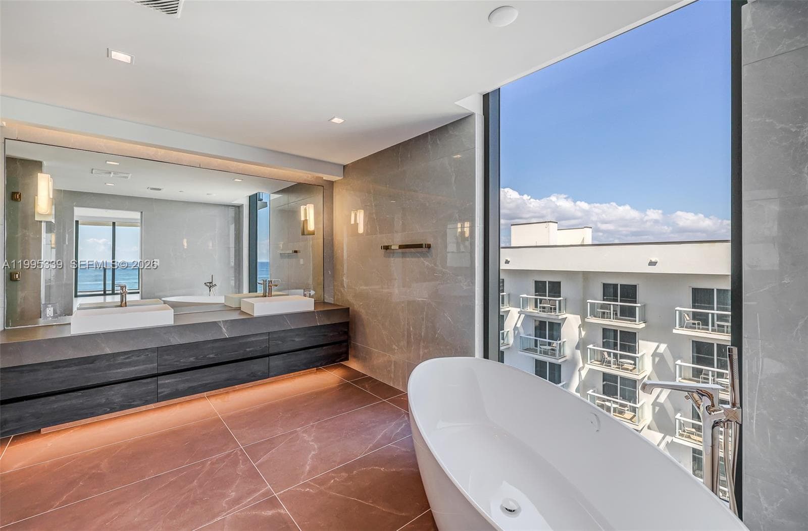 1116 N Ocean Blvd 806 photo 24
