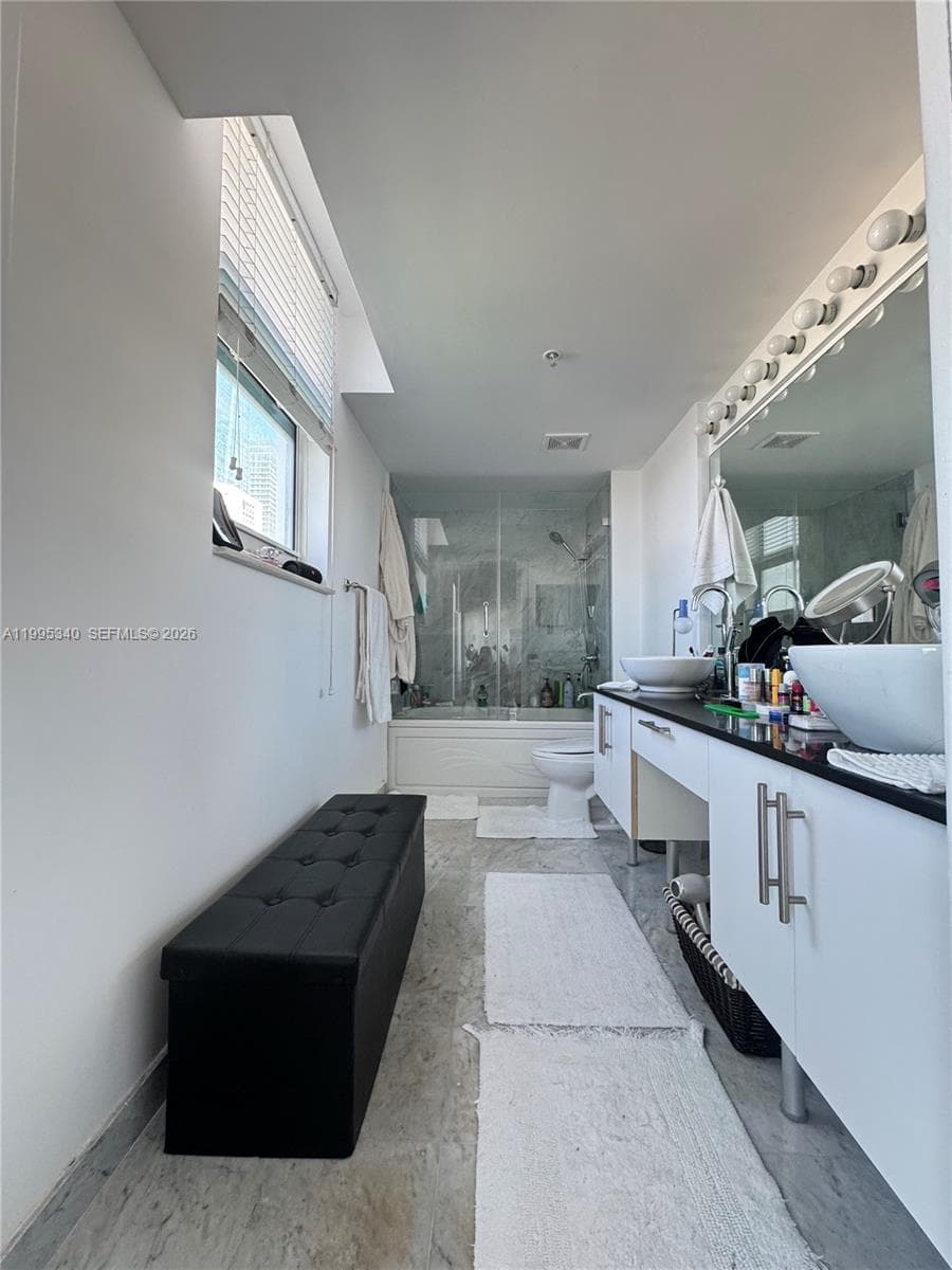 31 5th St 1402 photo 6