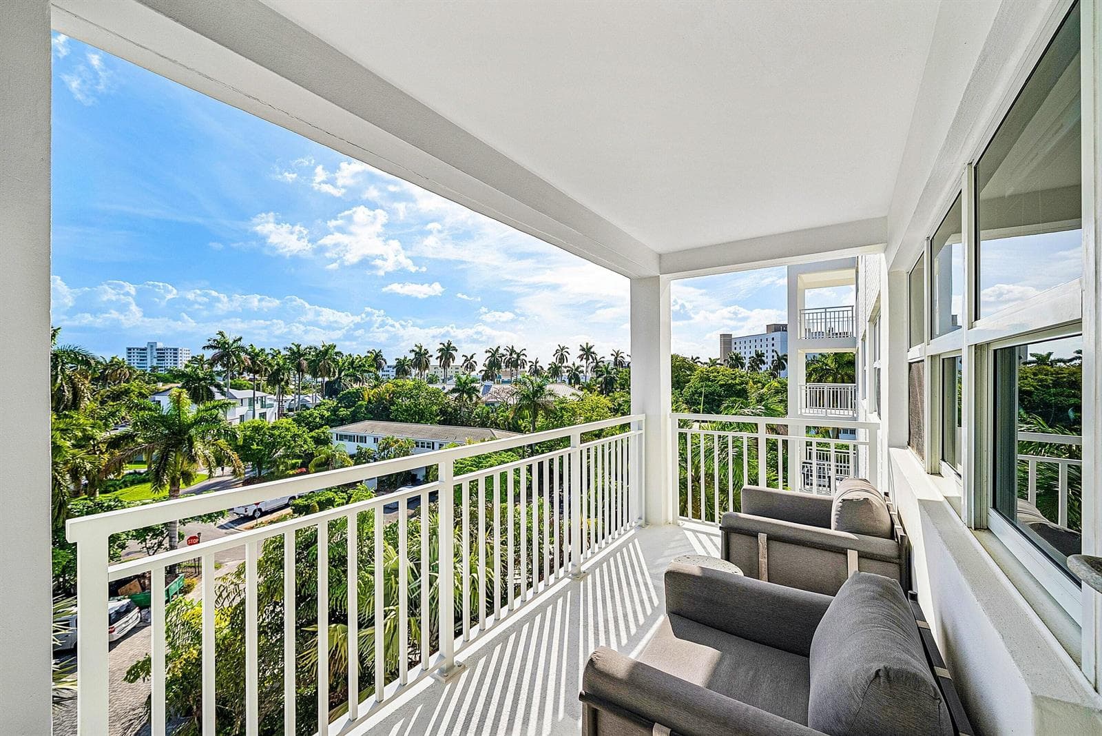 1000 Lowry Street 5d photo 23