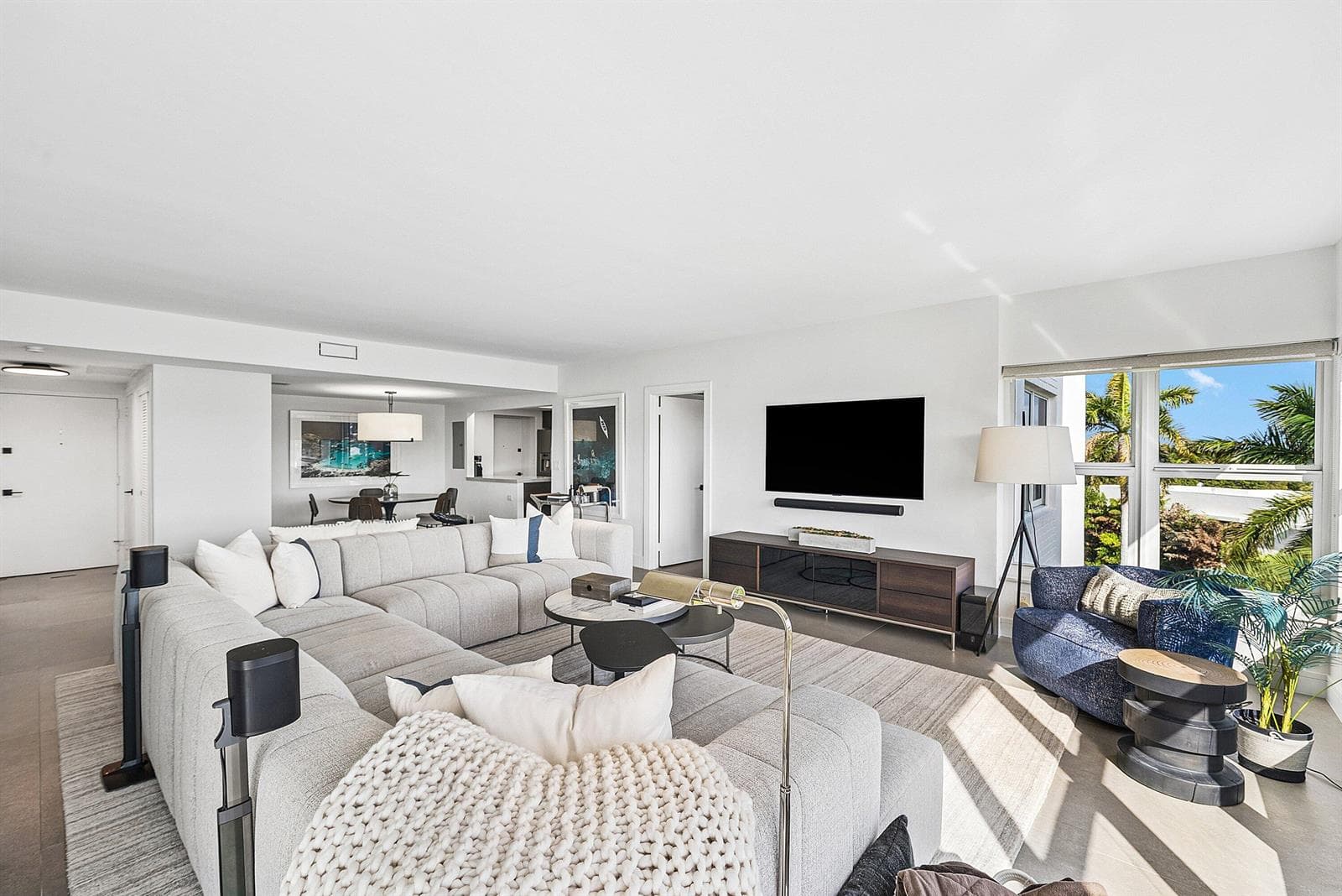 1000 Lowry Street 5d photo 6