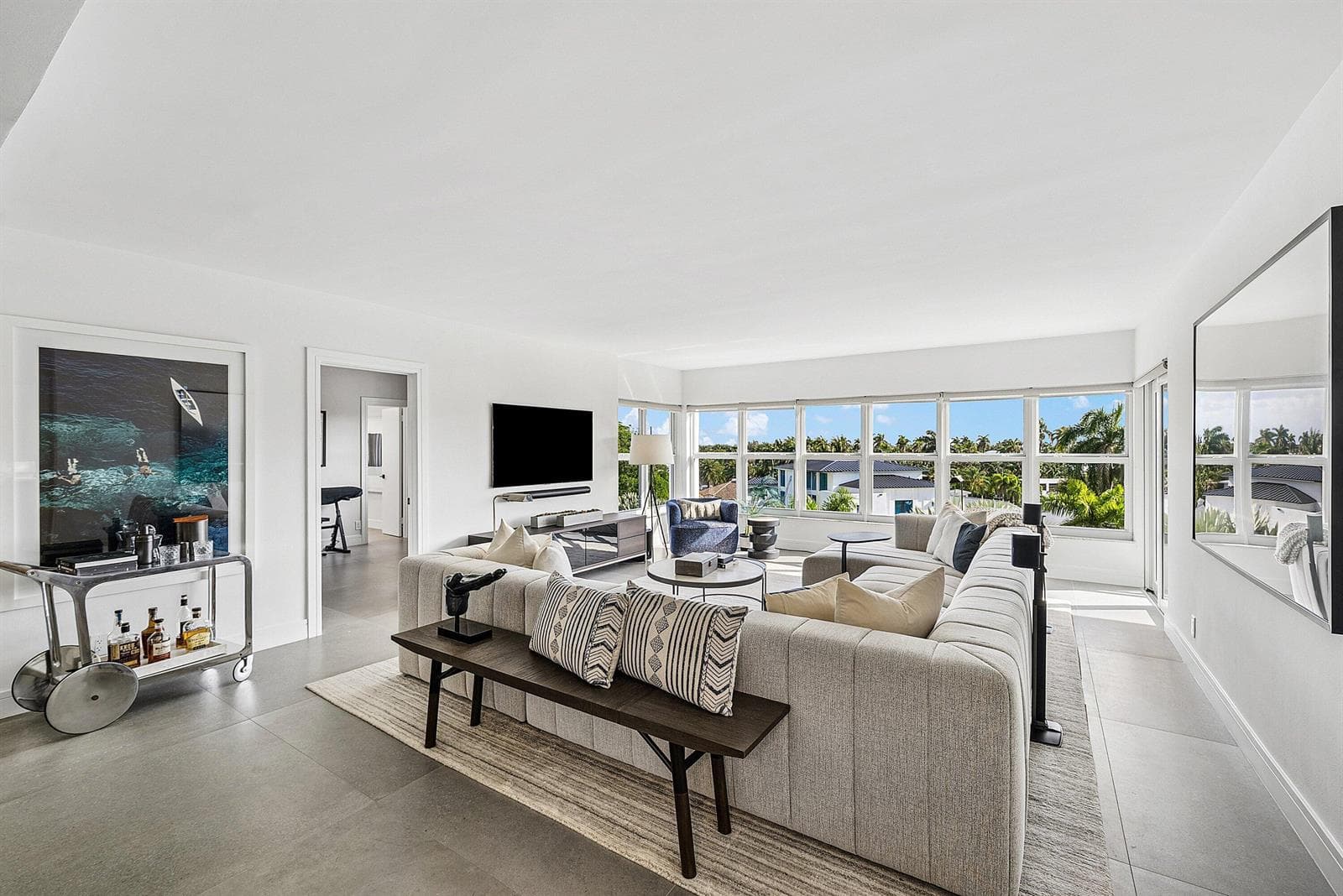 1000 Lowry Street 5d photo 1