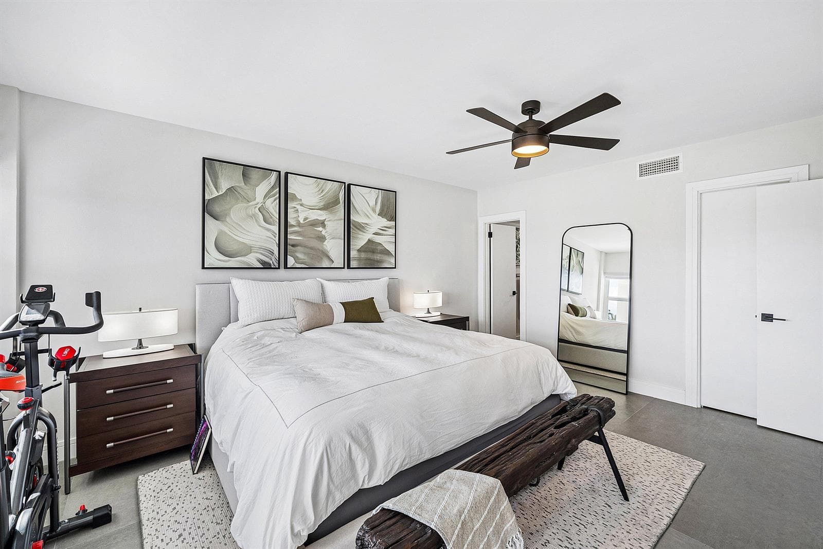 1000 Lowry Street 5d photo 15