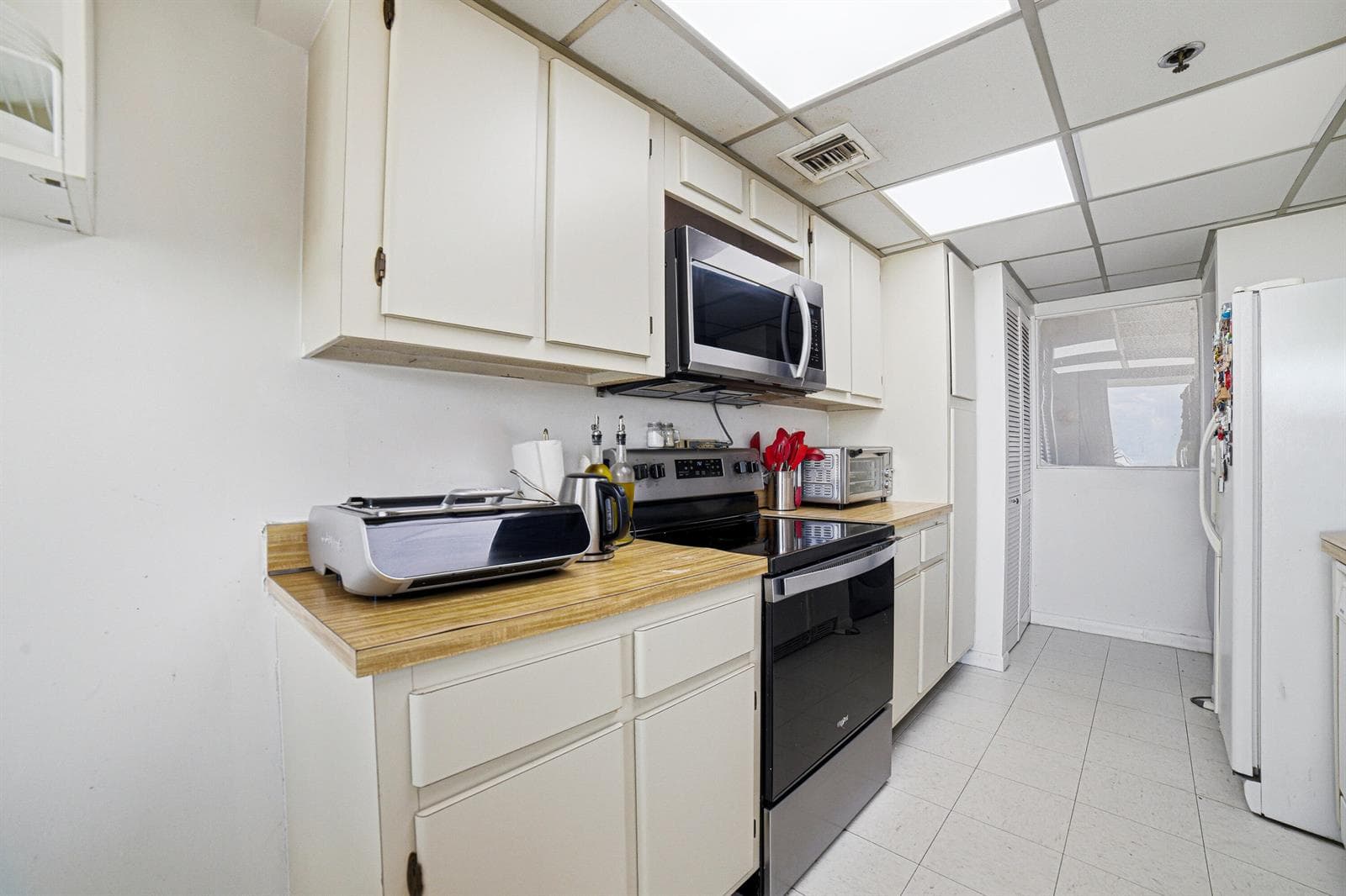 210 174th Street 1110 photo 14
