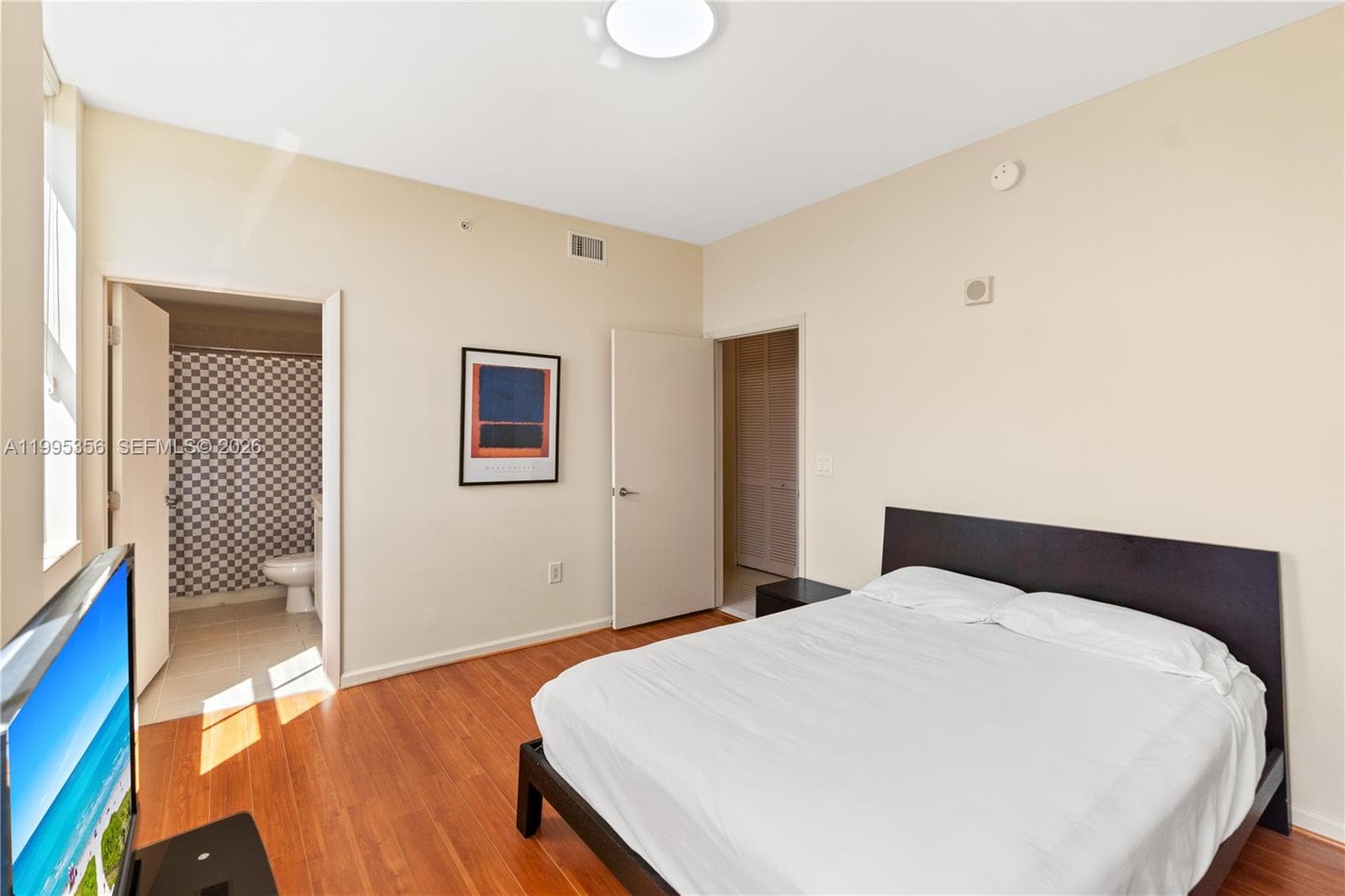 3340 190th St 1004 photo 17