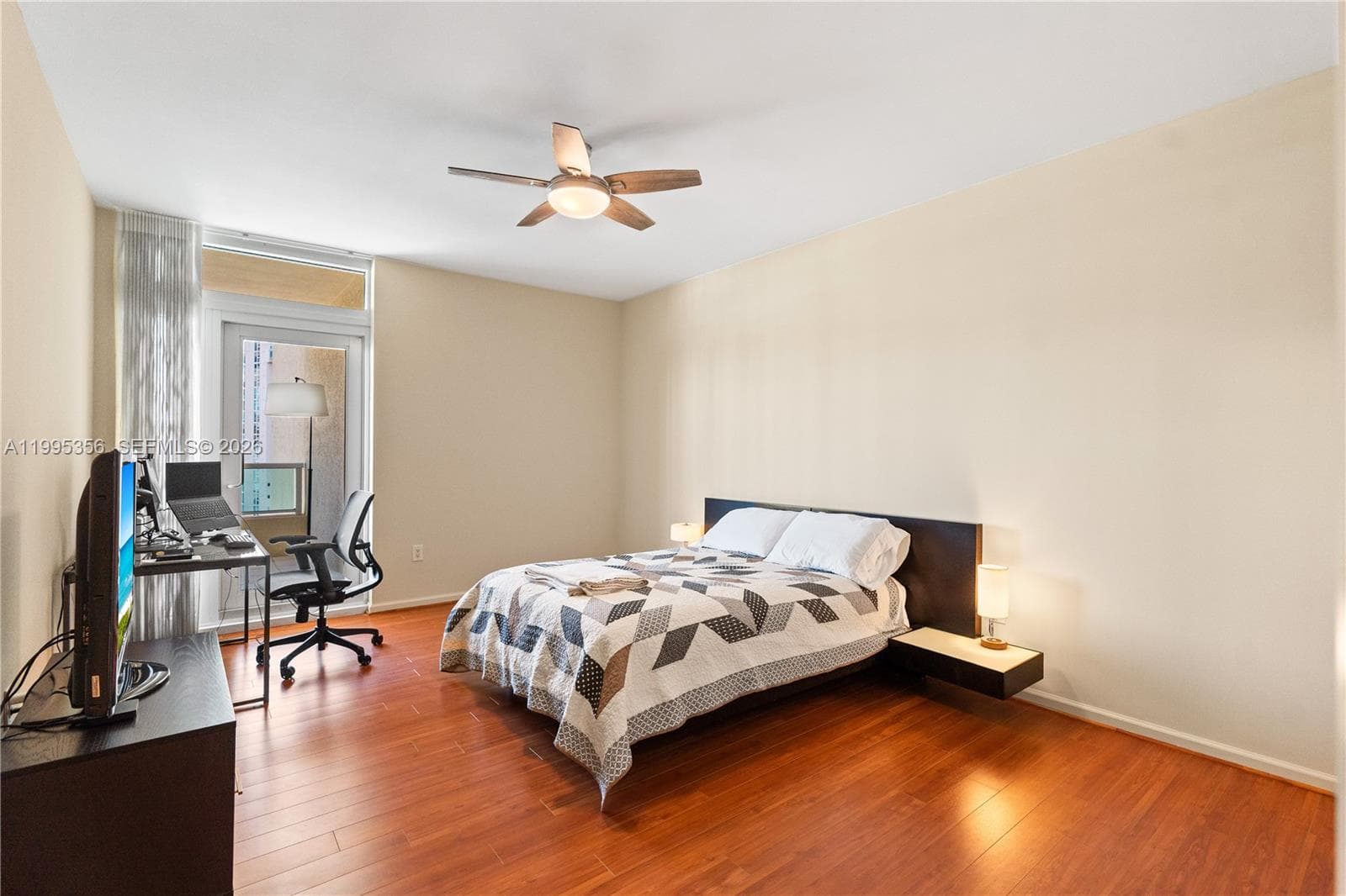 3340 190th St 1004 photo 12