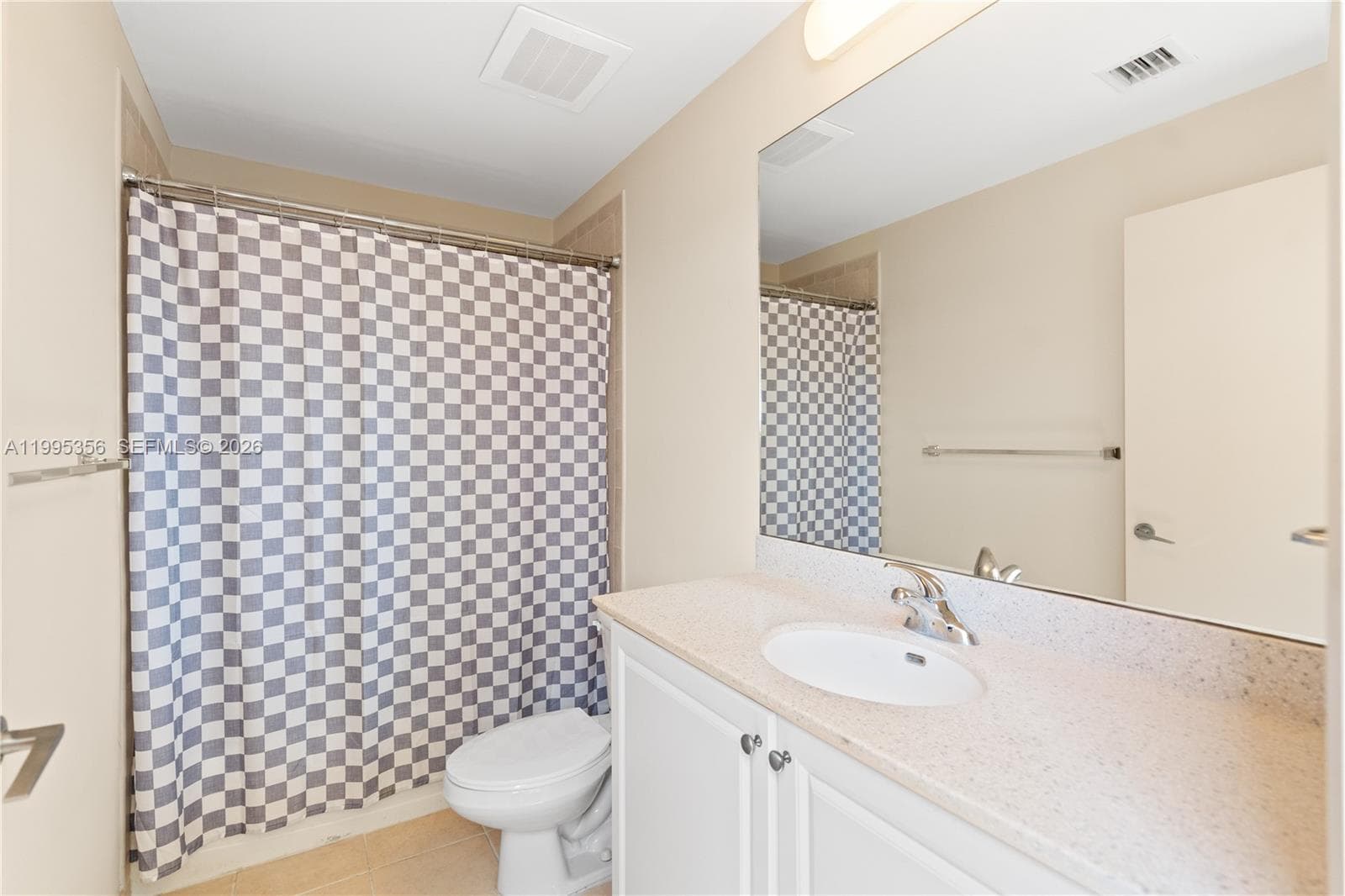 3340 190th St 1004 photo 20