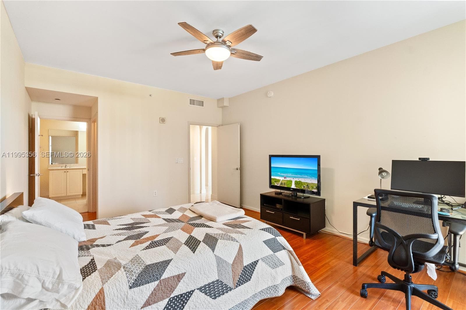 3340 190th St 1004 photo 11