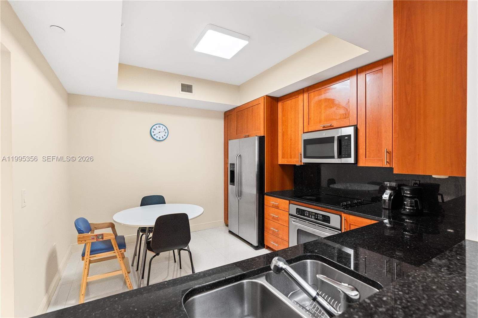 3340 190th St 1004 photo 8