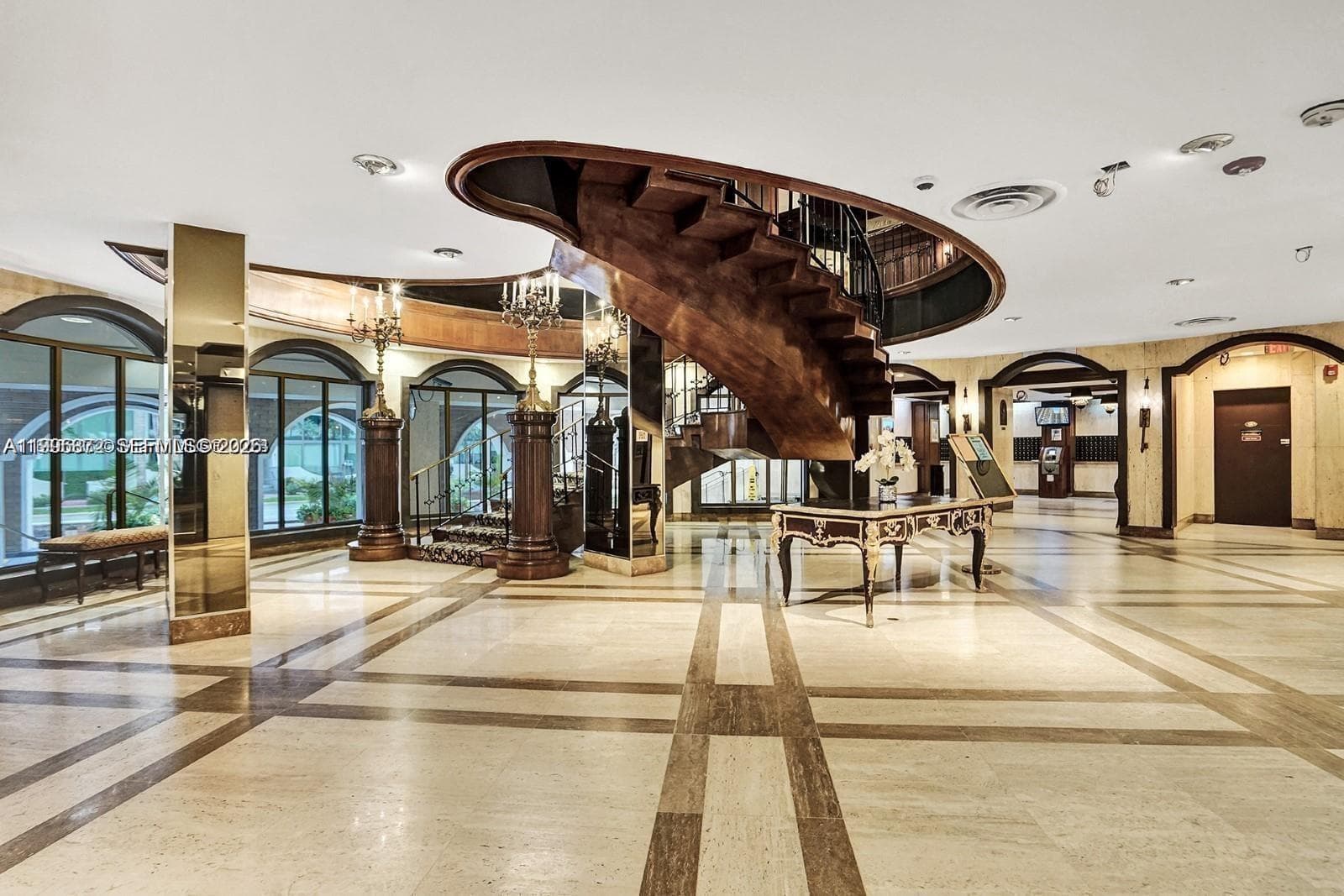 6039 Collins Ave 407 photo 23