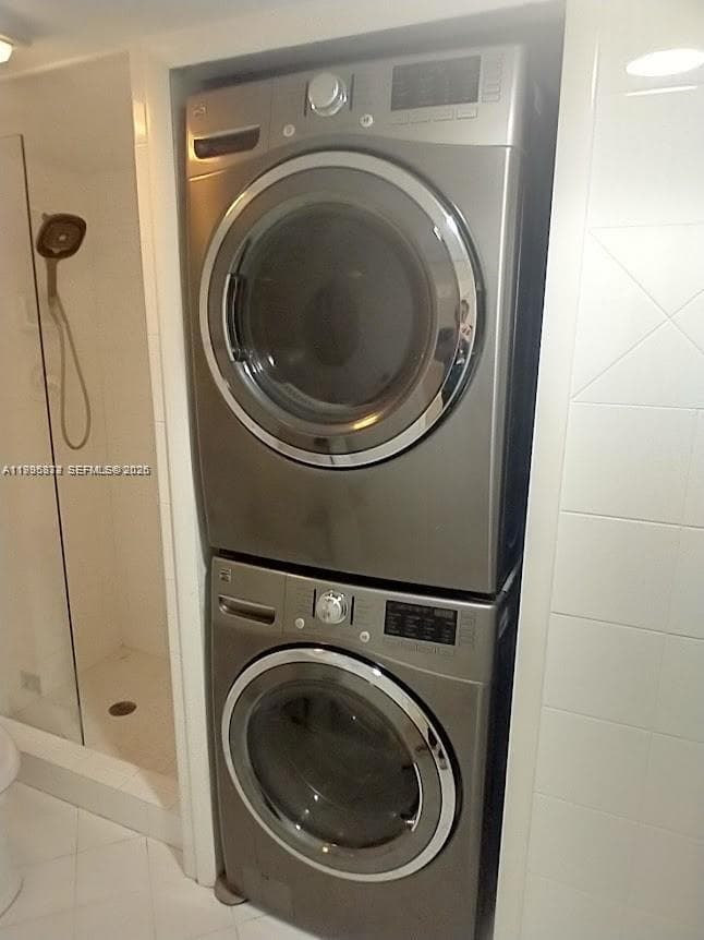 6039 Collins Ave 407 photo 13