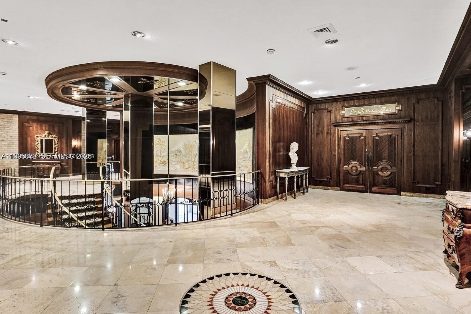 6039 Collins Ave 407 photo 22