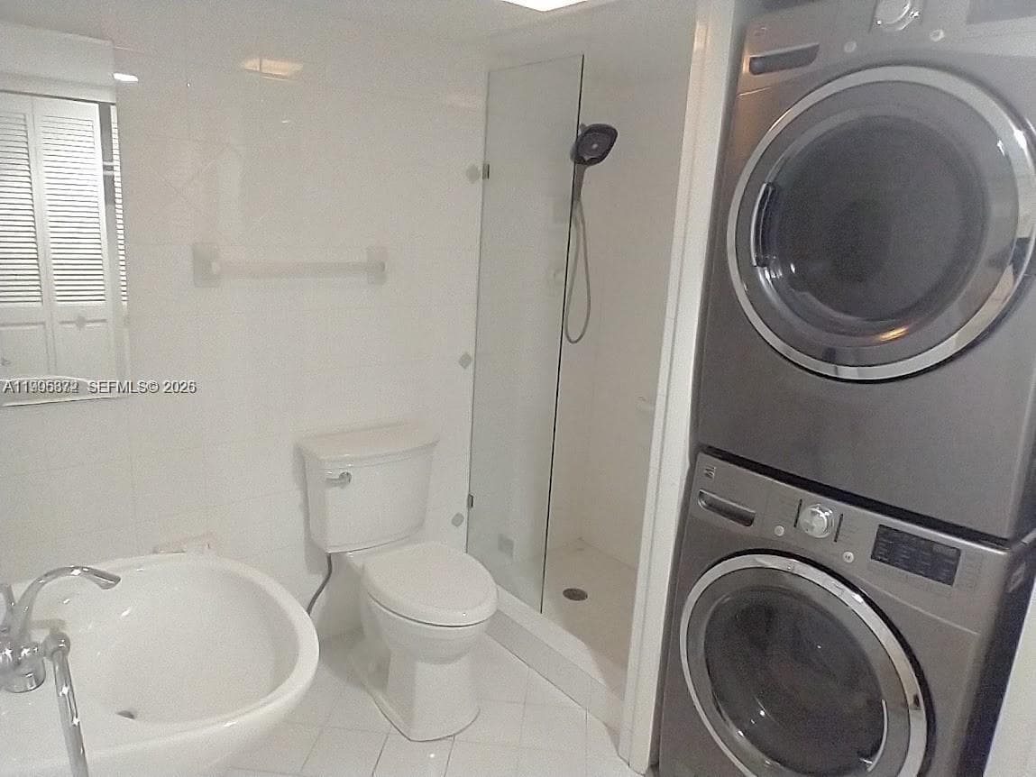 6039 Collins Ave 407 photo 11