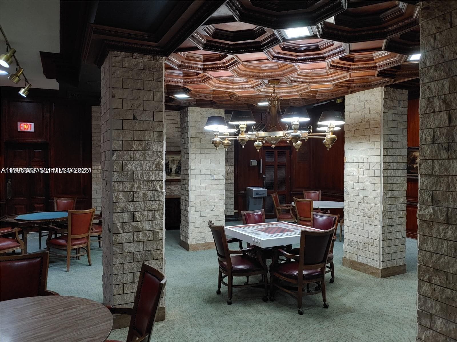 6039 Collins Ave 407 photo 25