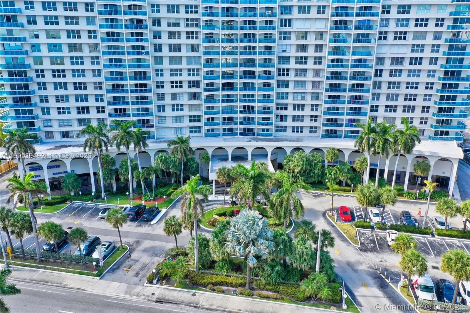3800 S Ocean Dr 902 photo 5