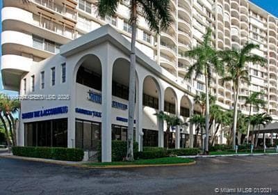 3800 Ocean Dr 902 photo 4