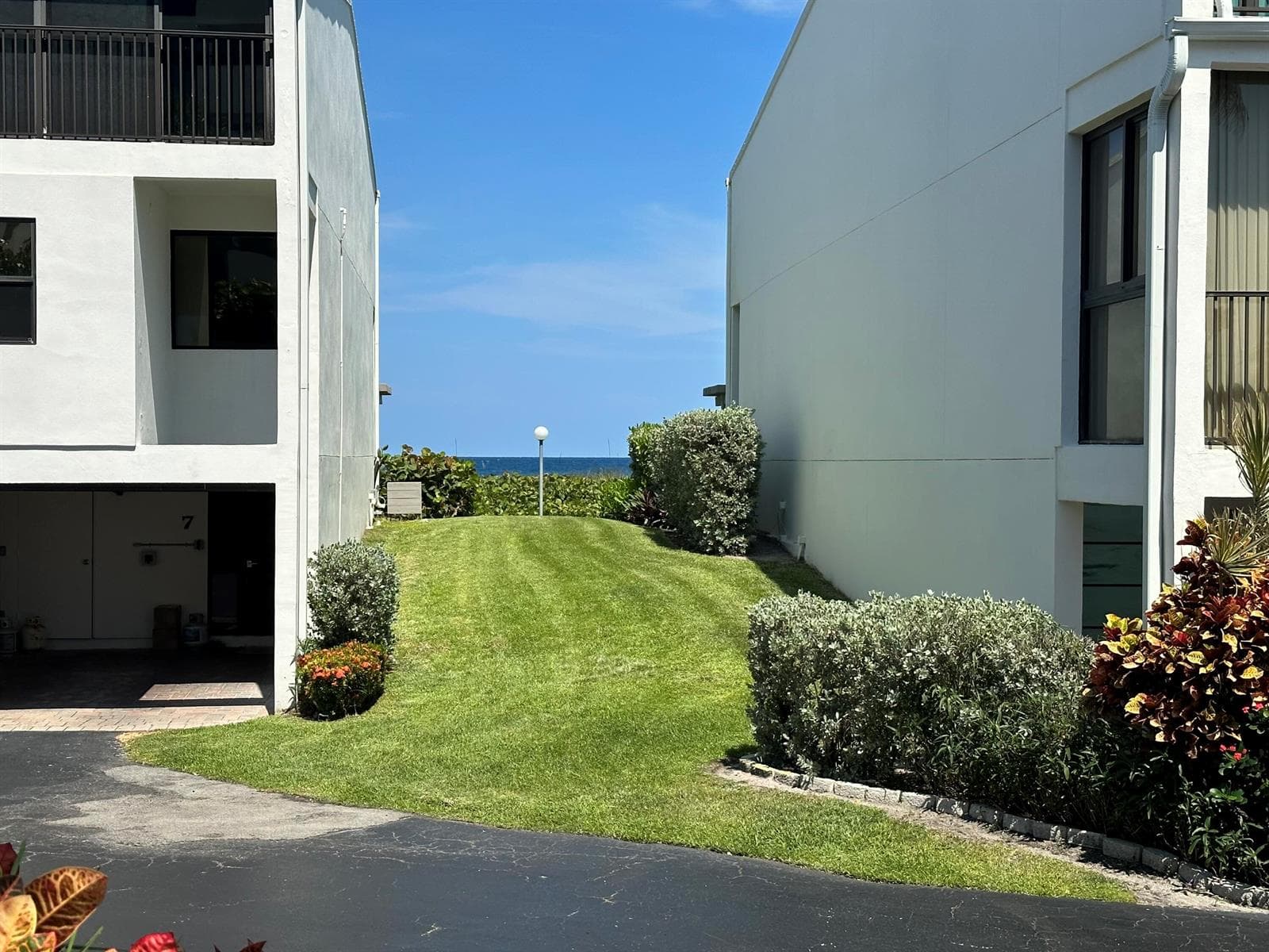 2175 S Ocean Boulevard 103 photo 19