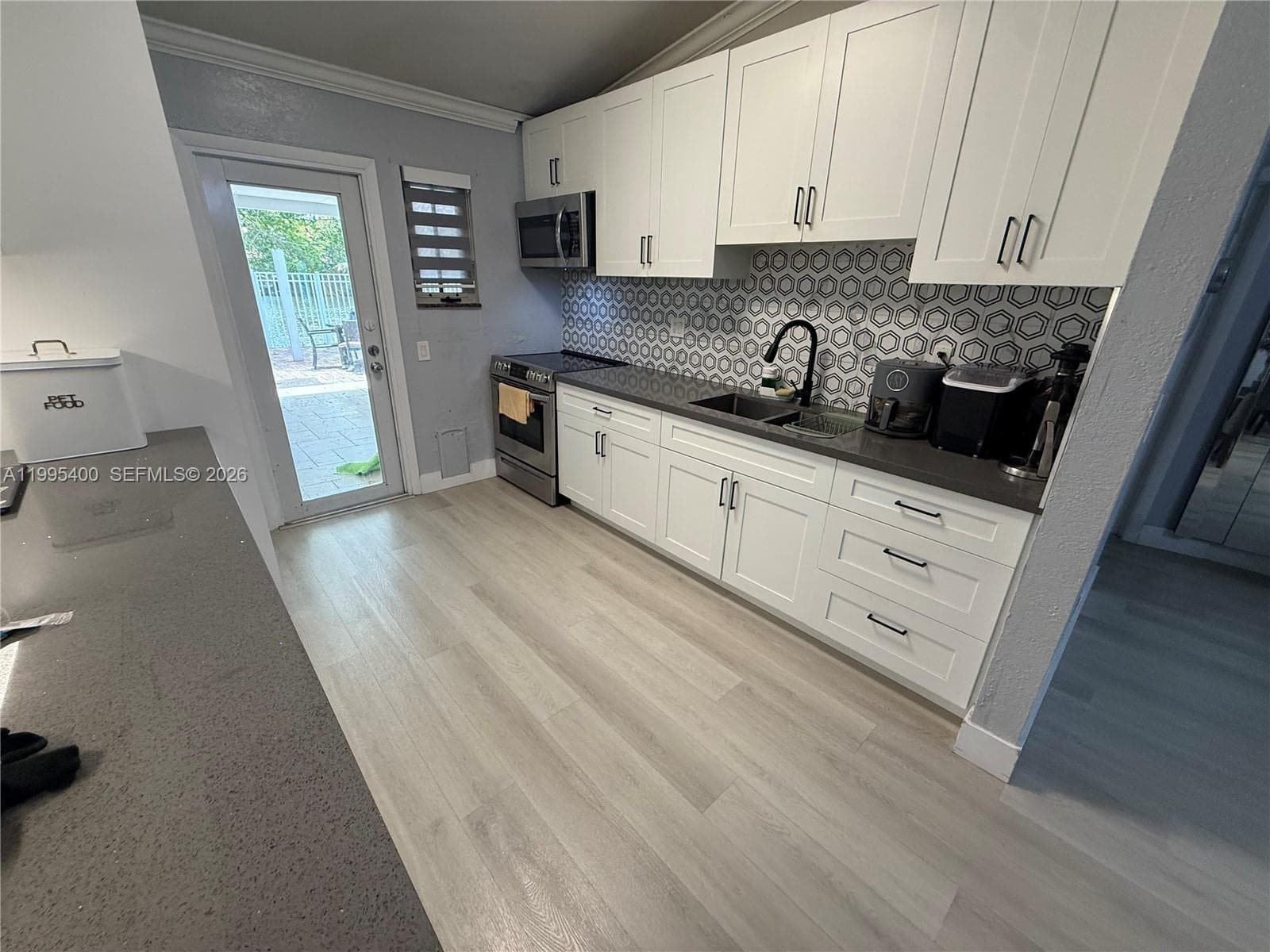 328 47th St photo 10