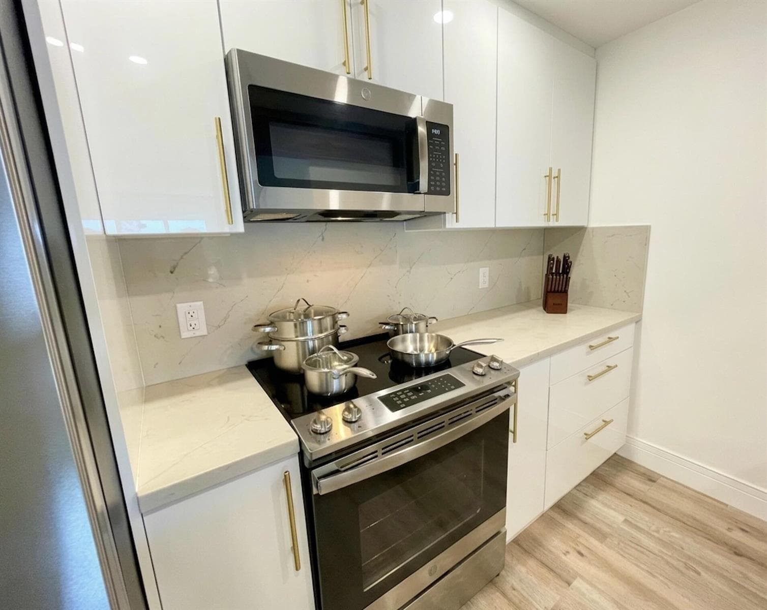 95 N Birch Road 605 photo 6