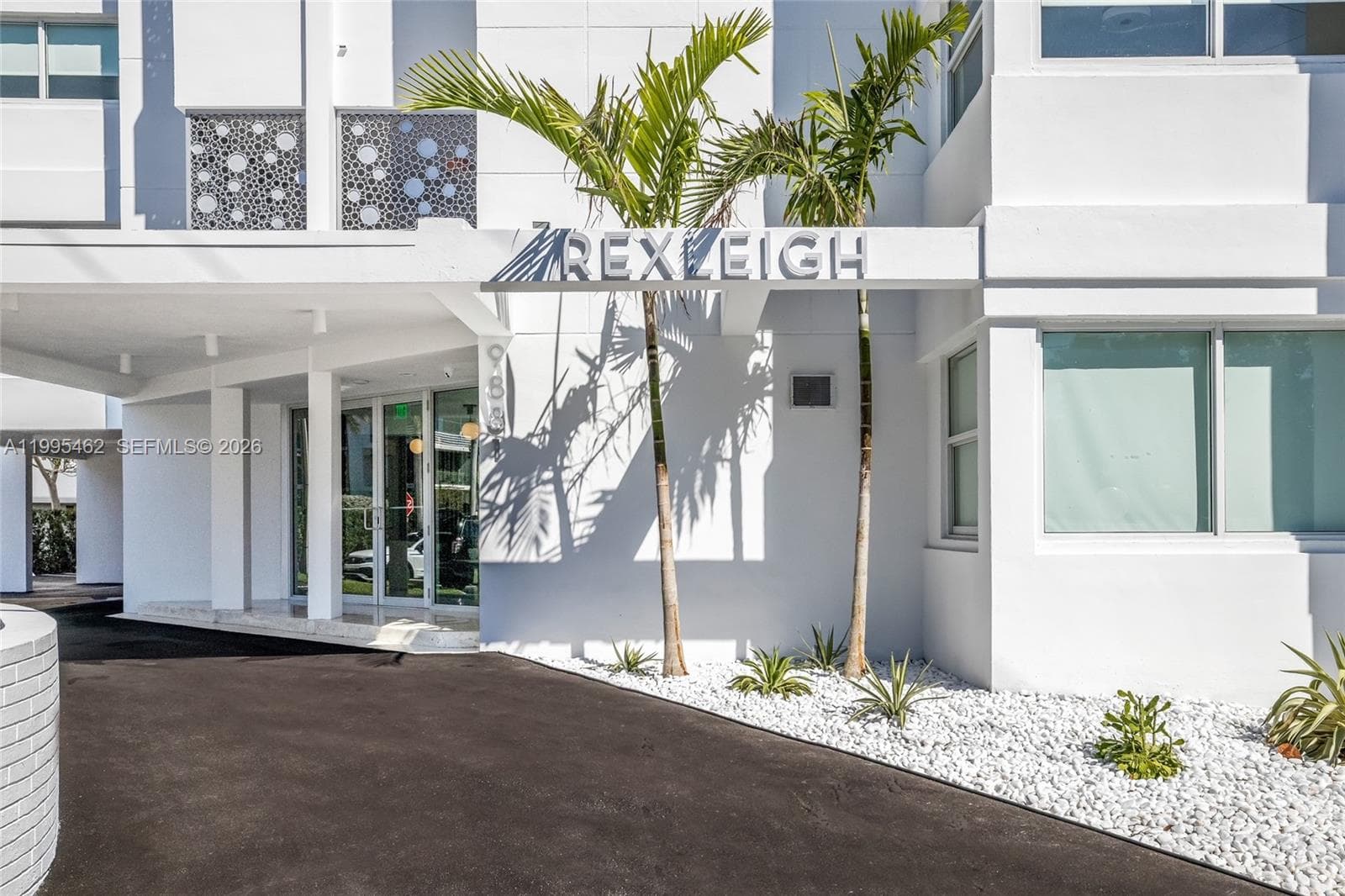 9881 Bay Harbor Dr 504 photo 11