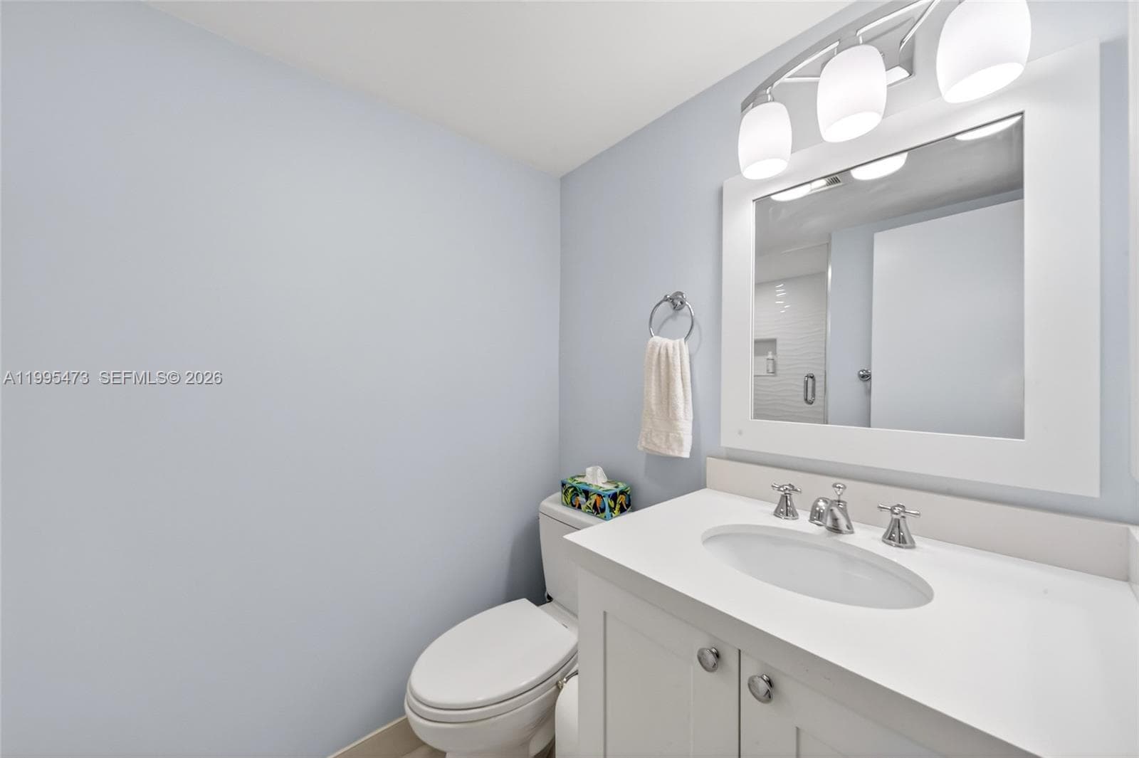 2301 Ocean Dr 2302 photo 18