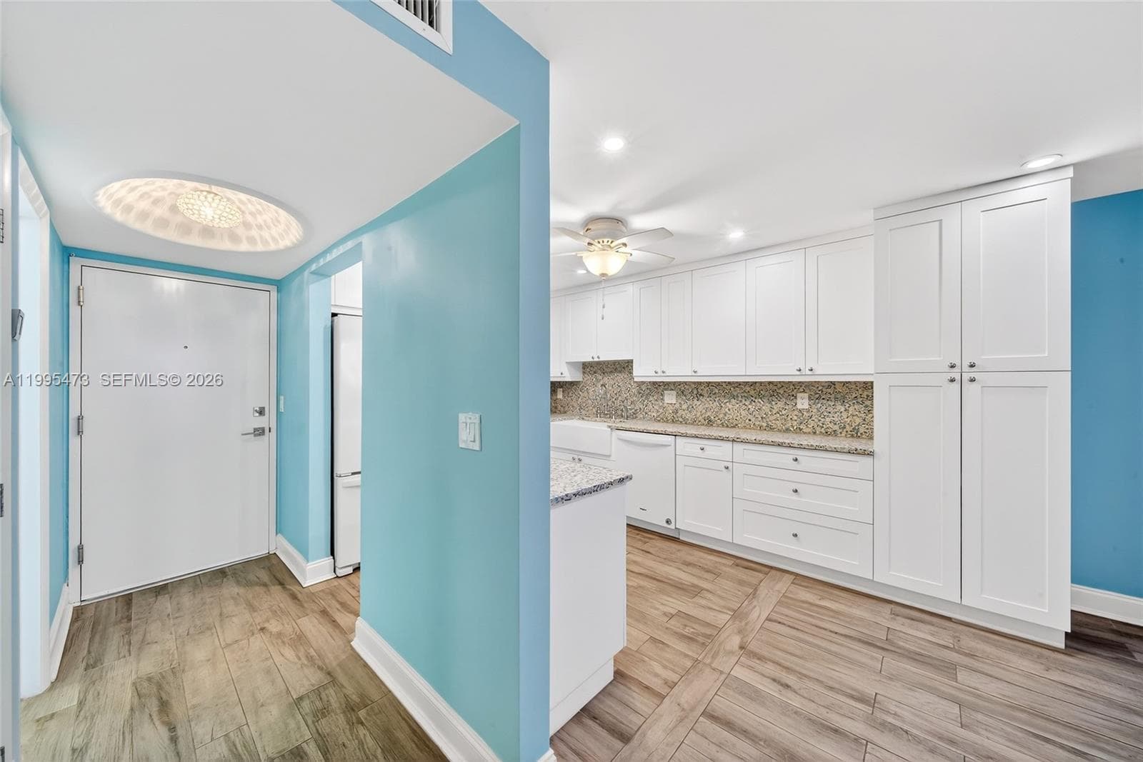 2301 Ocean Dr 2302 photo 15